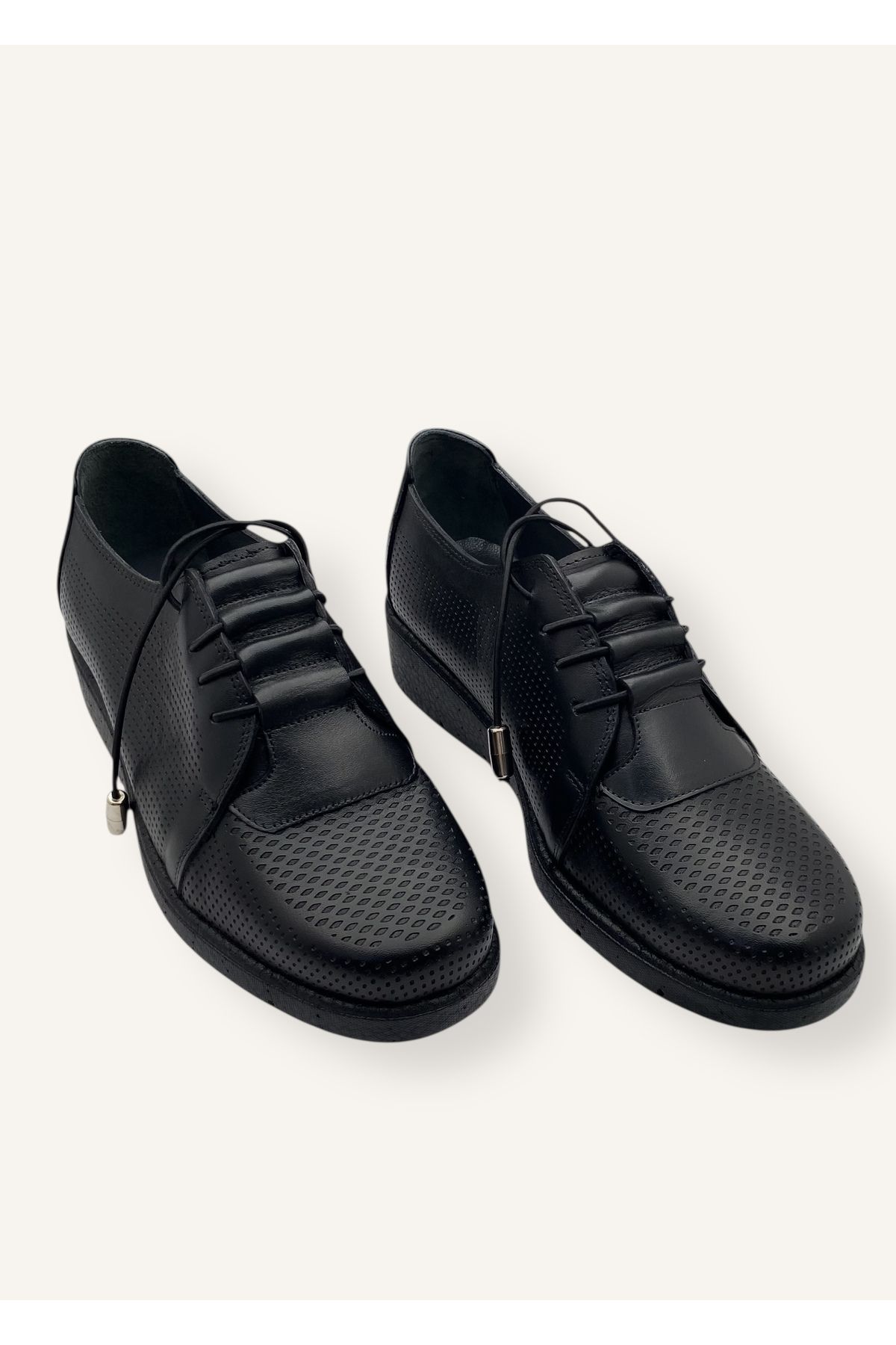 N Napa Shoe Siyah Renk Ortopedik Taban Hakiki Deri Bağcıklı Anne Ayakkabı
