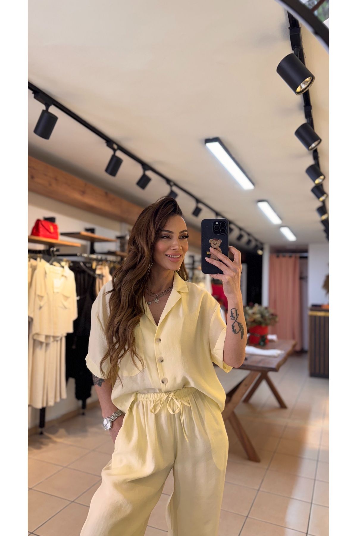 BLONDY Limon sarısı gömlek pantolon takım