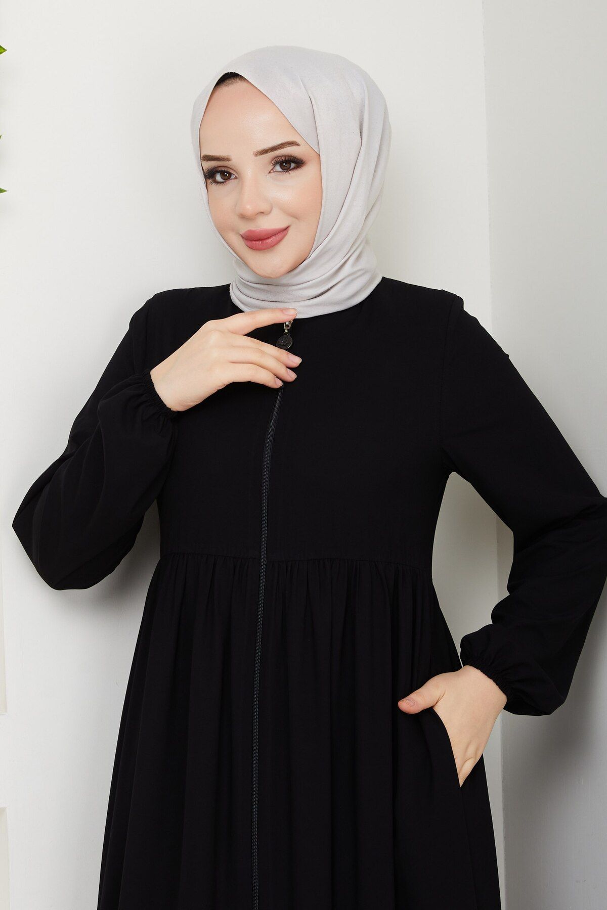 MUDUTEKSTİL Beli Büzgülü Eteği Fırfırlı Ferace Siyah