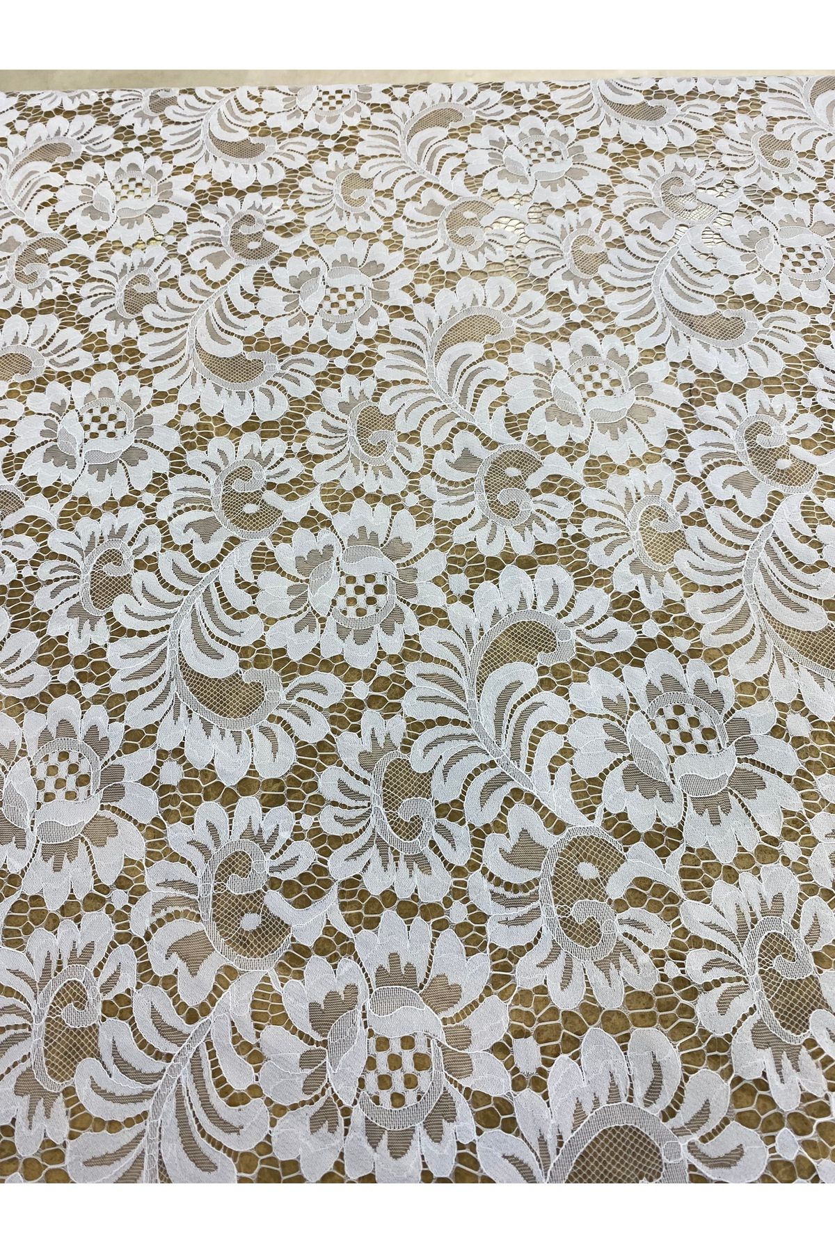 METERİAL Beyaz Büyük Desenli Dantel Kumaş – 130 cm En, Çiçek Motifli Tül