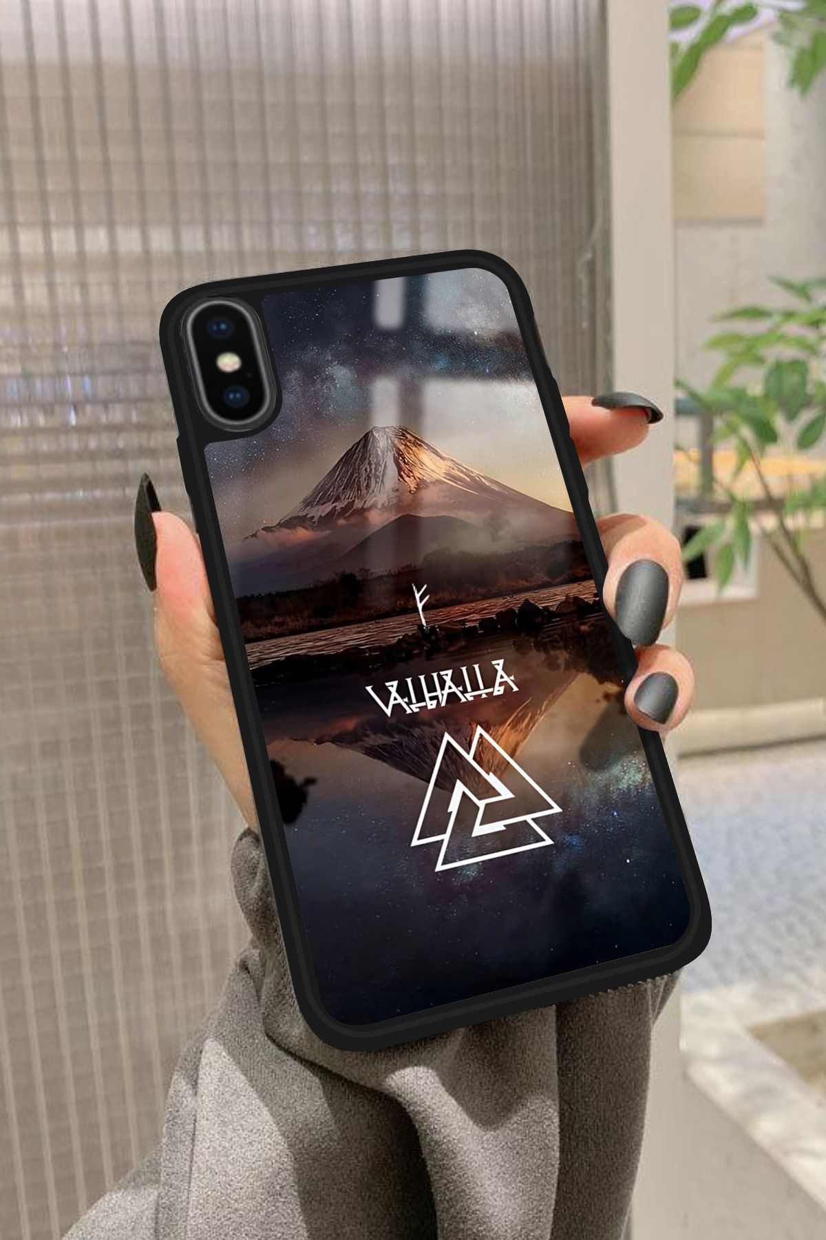 Snacase iPhone X Uyumlu Valhalla Tasarımlı Glossy Premium Kılıf