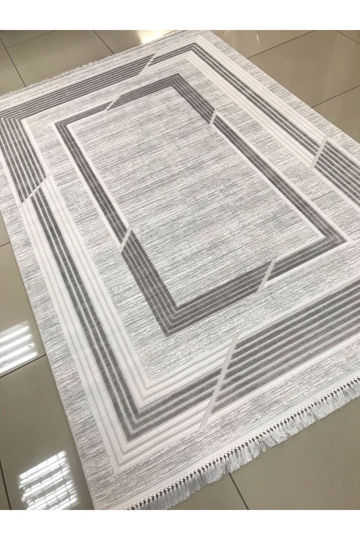 Merinos Halı ELEGANCE 74430 095 GRİ KREM