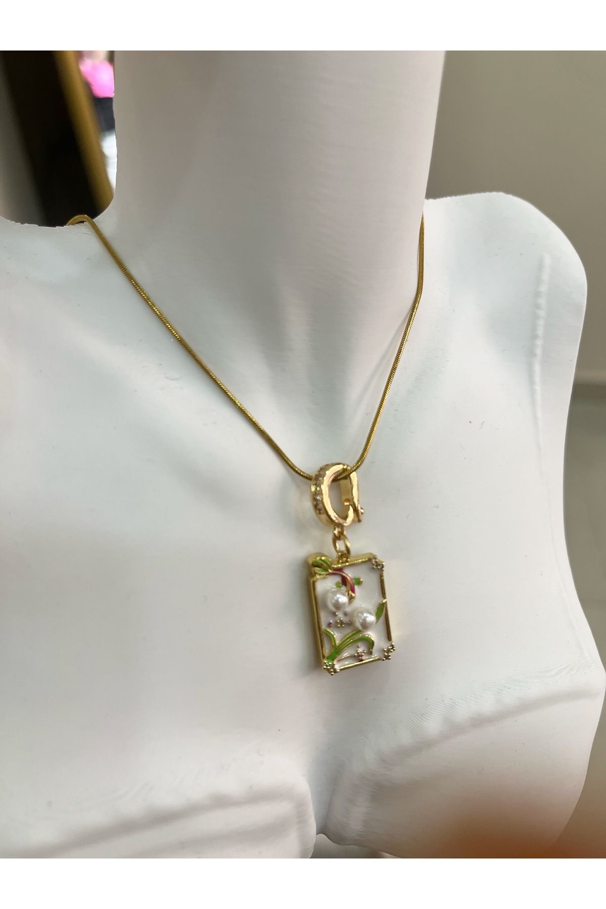 FirstRoseStore Vintage Beyaz Kare Çelik Kolye