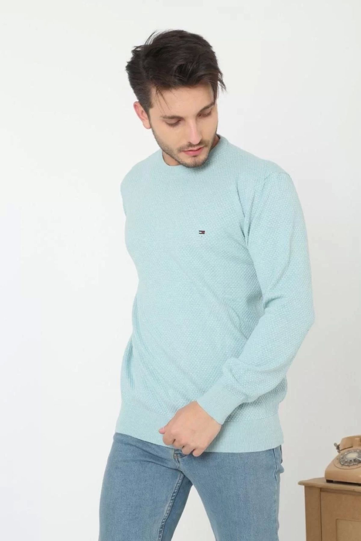 BÜŞRA TEZEL MODA Erkek Nakış İşlemeli Peteli Triko Kazak - Mavi