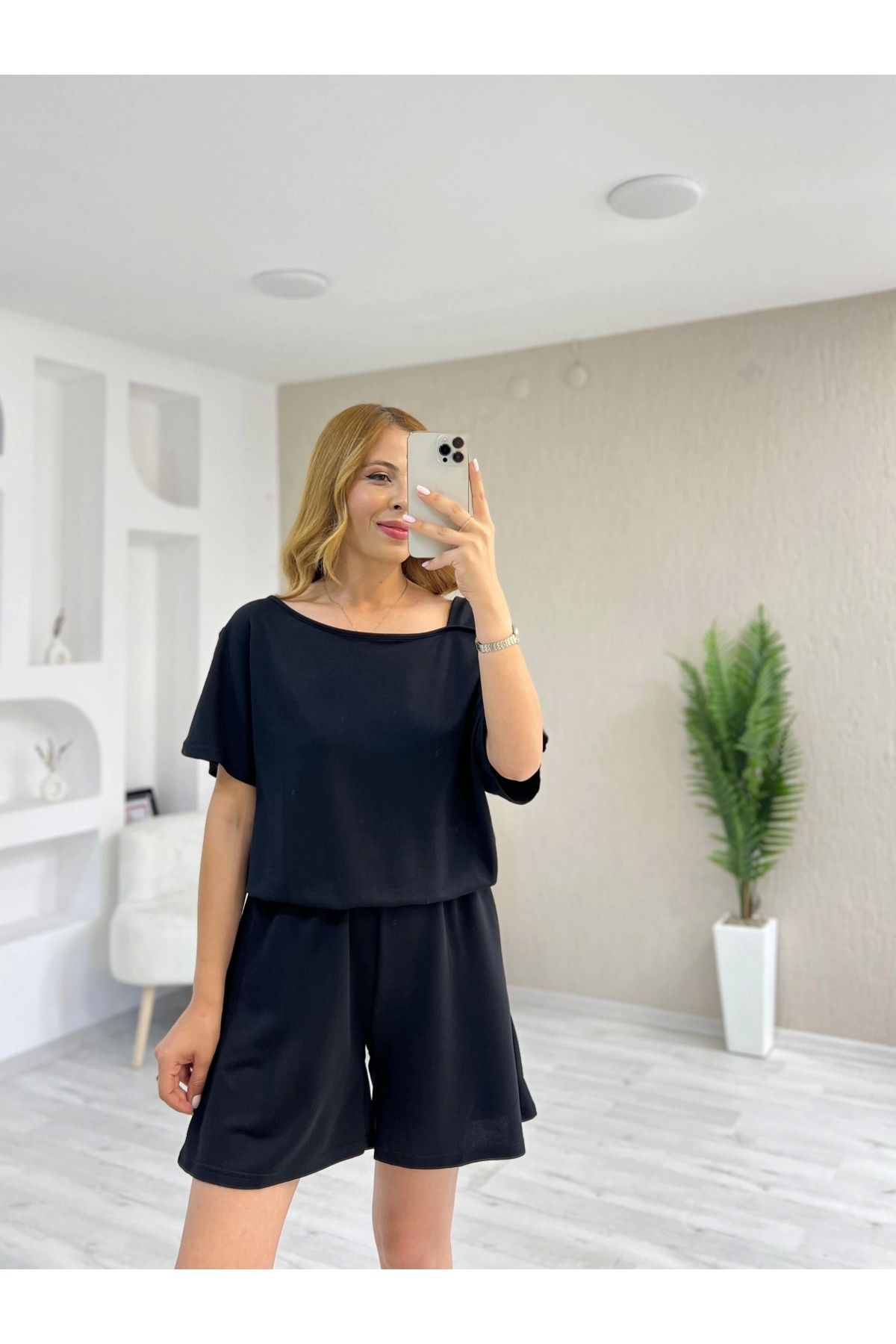 İrka Moda Omuz Detaylı Şort Tulum Siyah