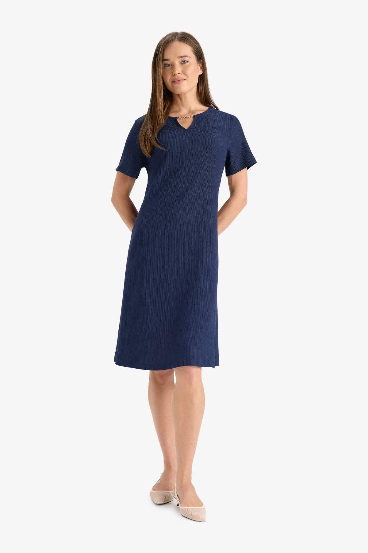 Regular Fit Apaş Yaka Basic Düz Bürümcük Kısa Kollu Midi Elbise D3834AX25SM
