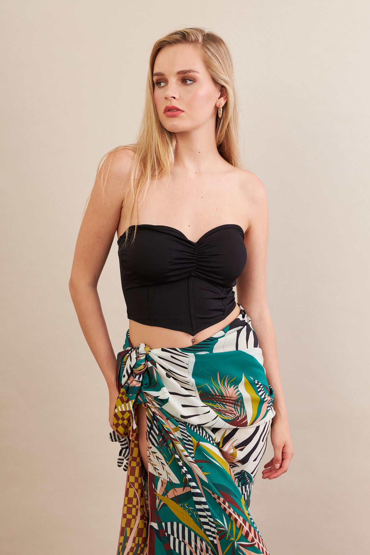 Cool & Sexy Kadın Siyah Korse Dikişli Crop Bluz AN6025