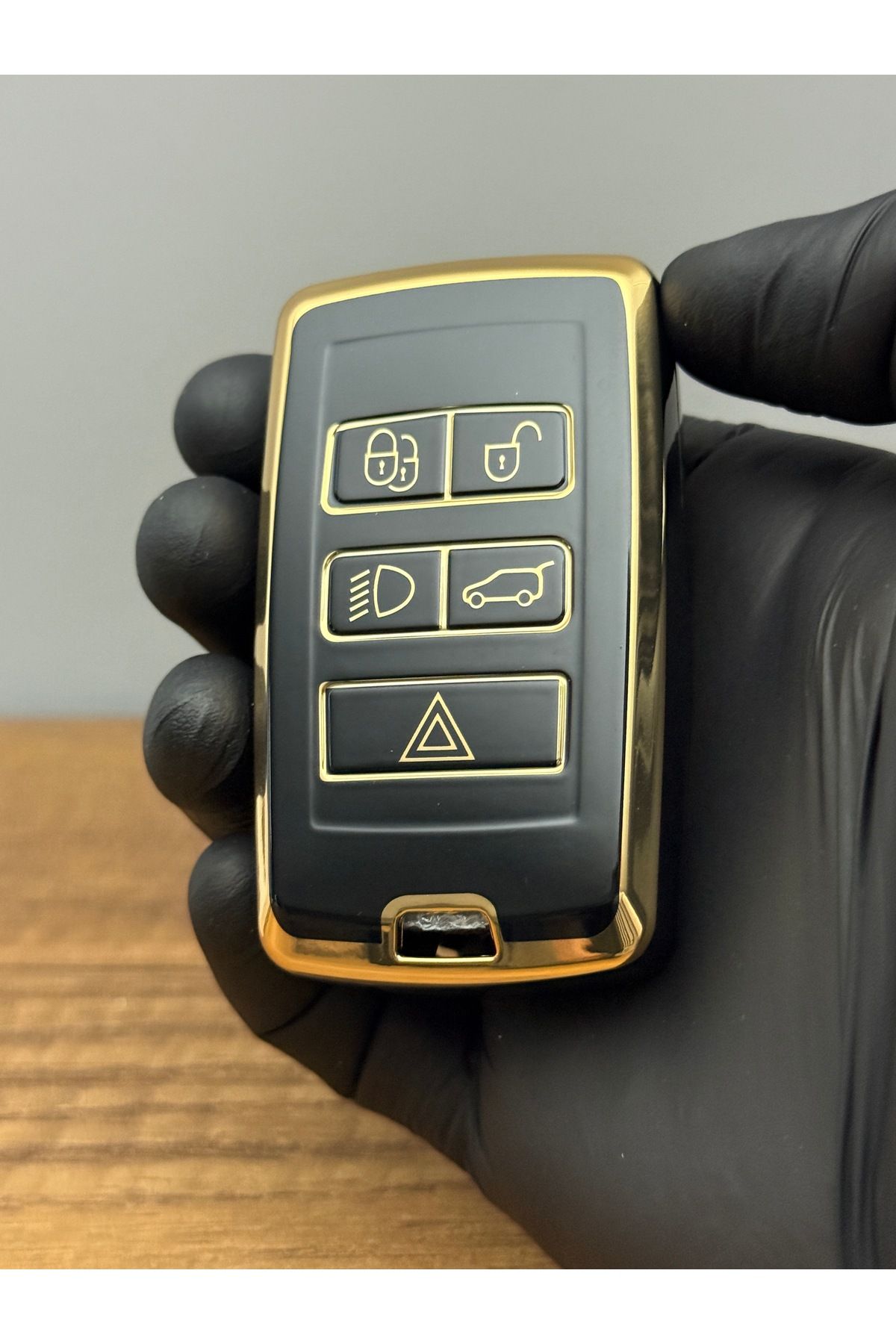 Luxe Aksesuarr Range Rover - Land Rover Smart 2017+ Koruma Anahtar Kumanda Kabı Nano Kılıfı 5 Buton Siyah Gold
