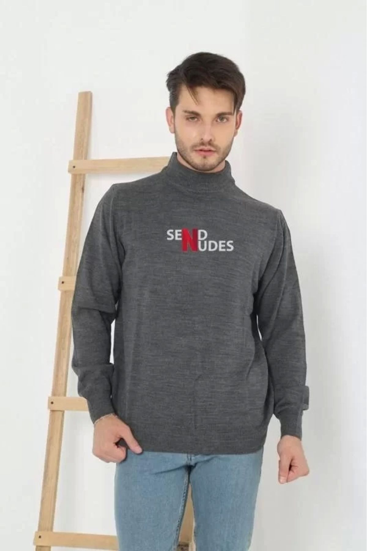 BÜŞRA TEZEL MODA Unisex Yarım Boğazlı Baskılı Dokuma Triko - Füme