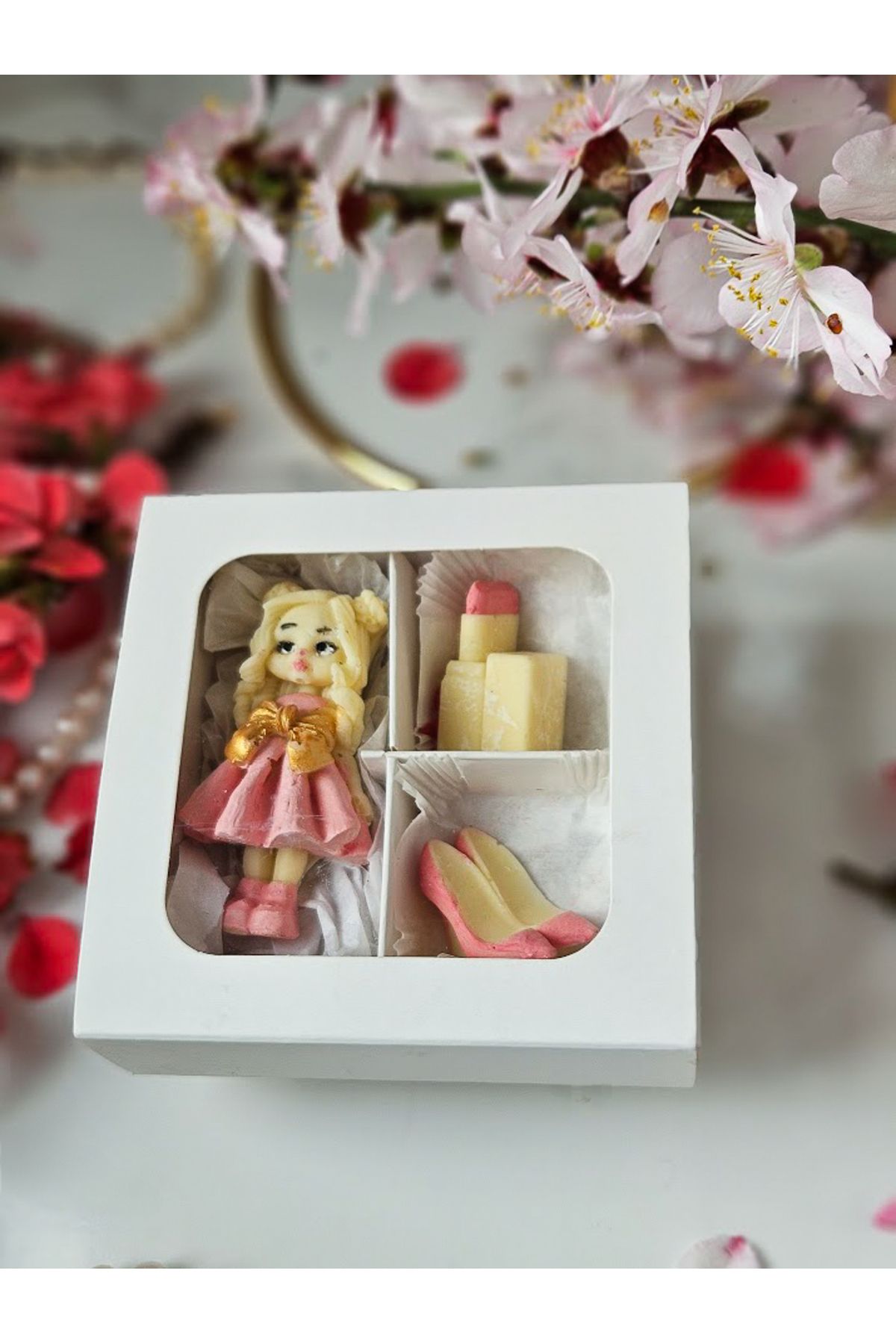 ksana choco El Yapımı Kız Temalı Butik Çikolata Seti Hediyelik Bebek & Doğum Günü Çikolatası