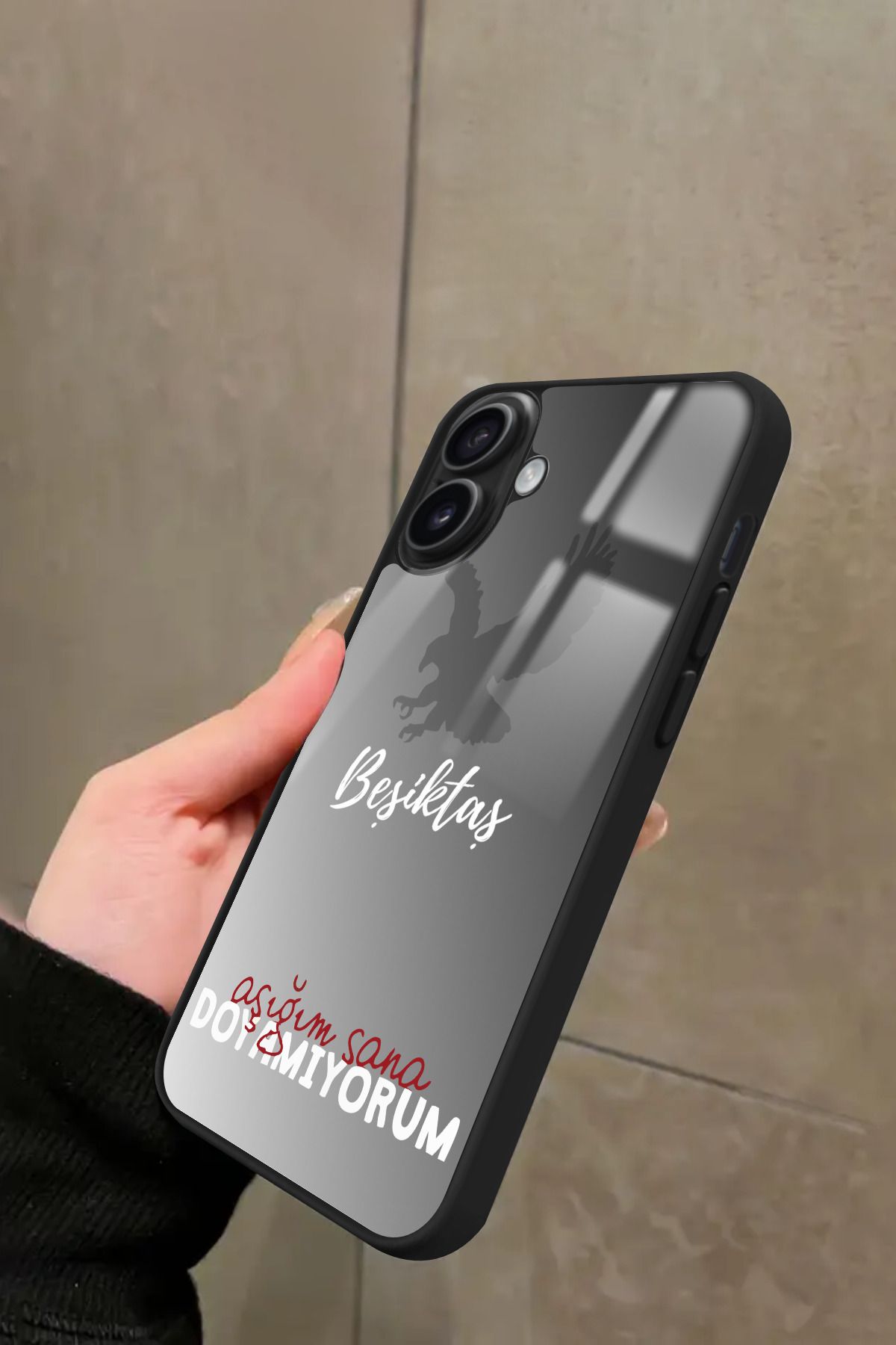 Snacase iPhone 16 Uyumlu Beşiktaş Yazılı Glossy Premium Kılıf