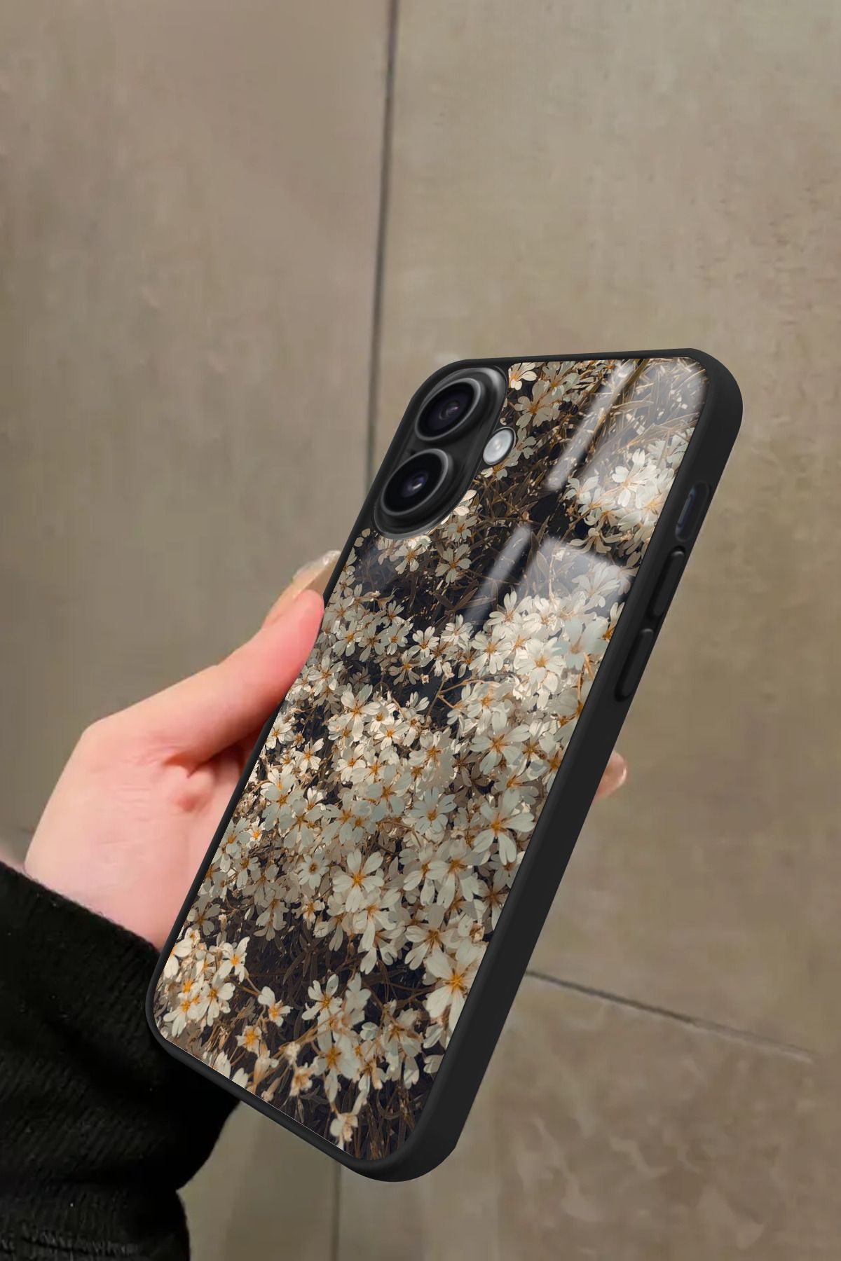 Snacase iPhone 16 Plus Uyumlu Beyaz Çiçek Tasarımlı Glossy Premium Kılıf