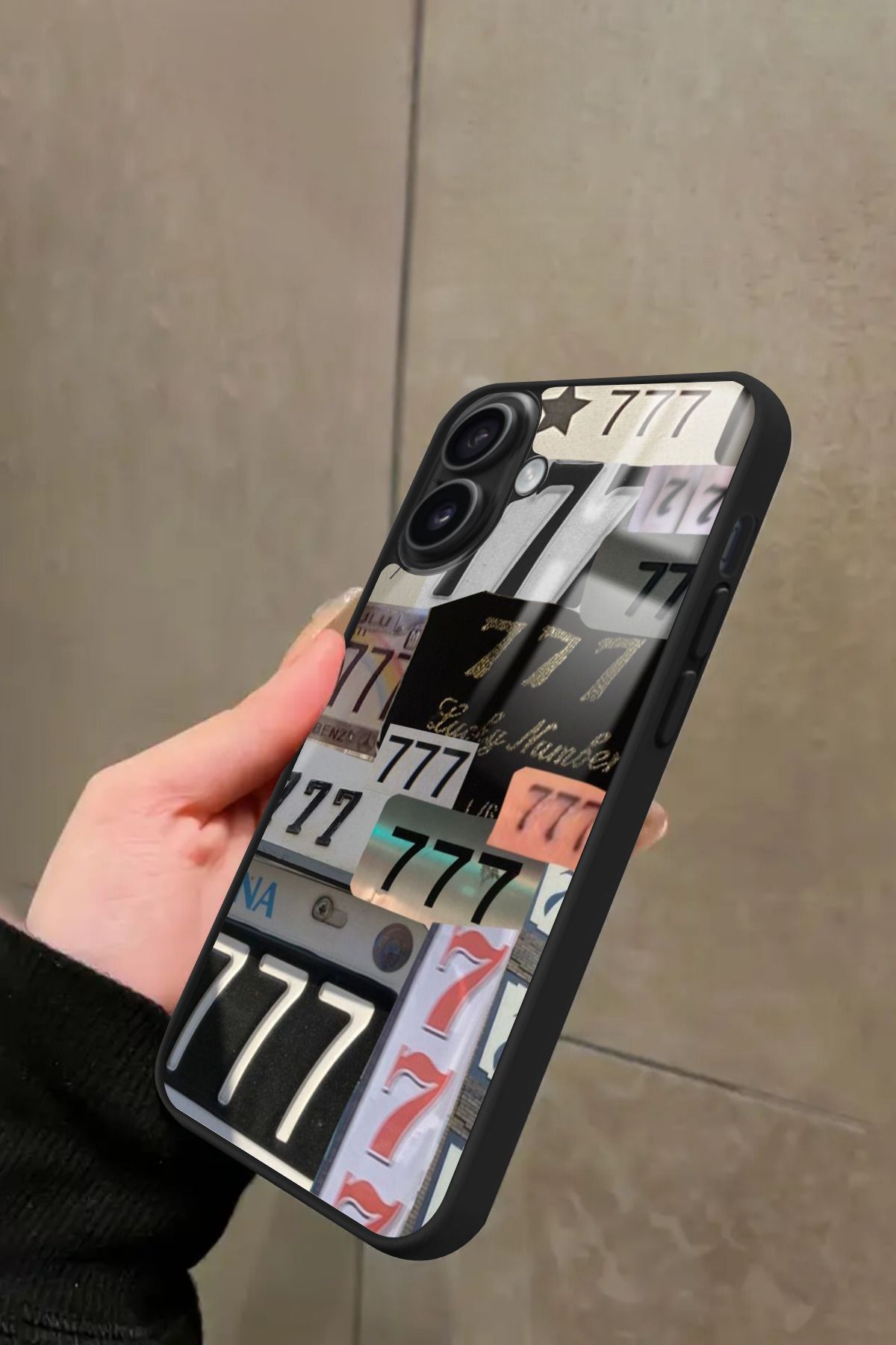 Snacase iPhone 16 Uyumlu 777 Yazılı Glossy Premium Kılıf
