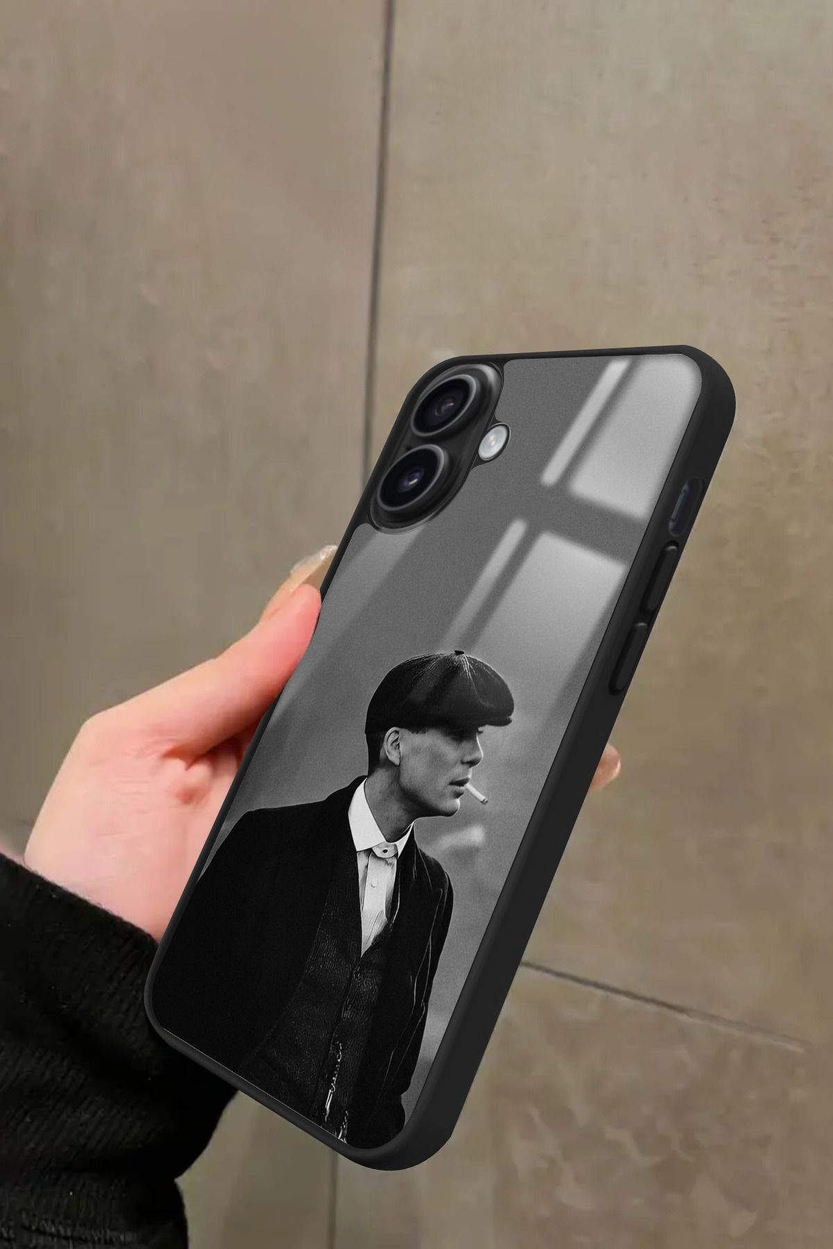 Snacase iPhone 16 Plus Uyumlu Thomas Shelby Tasarımlı Glossy Premium Kılıf