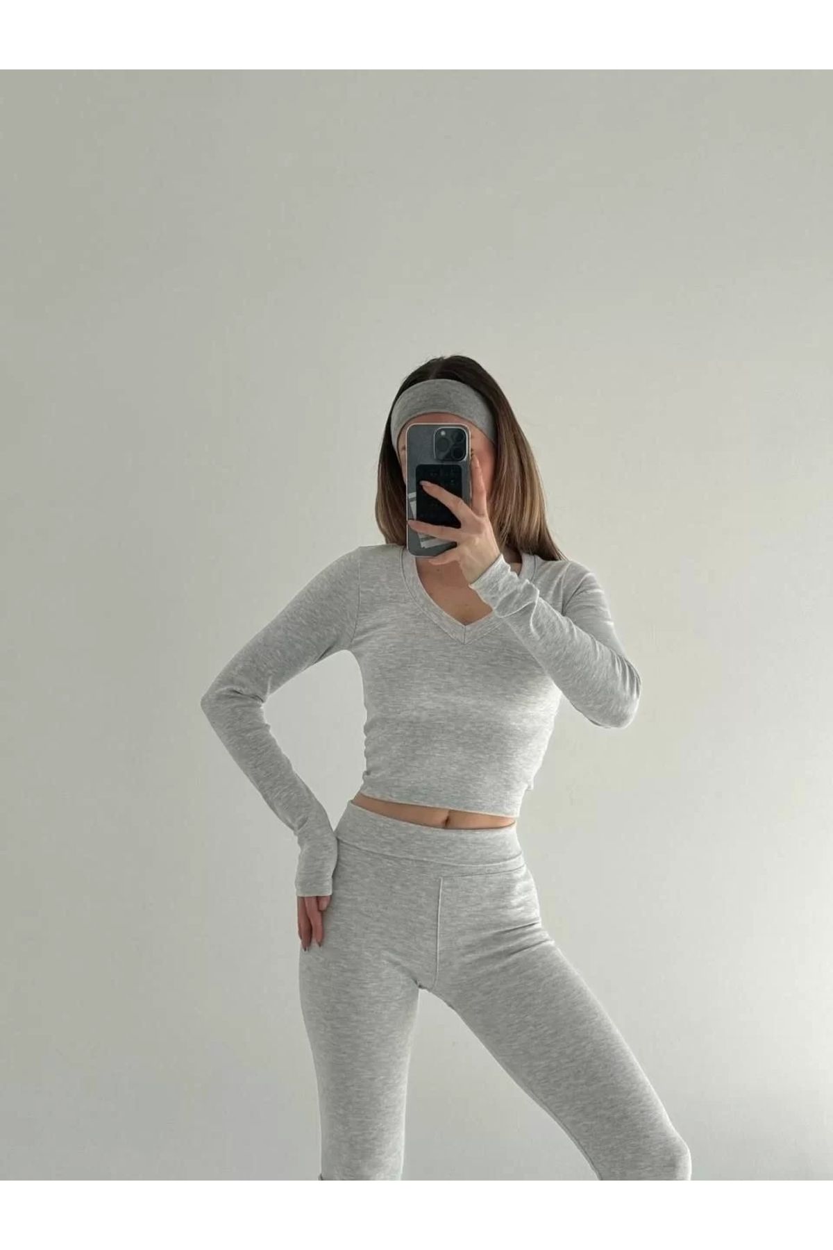 BÜŞRA TEZEL MODA V yaka uzun kollu bluz İspanyol paçalı tayt İkili Takım - Gri
