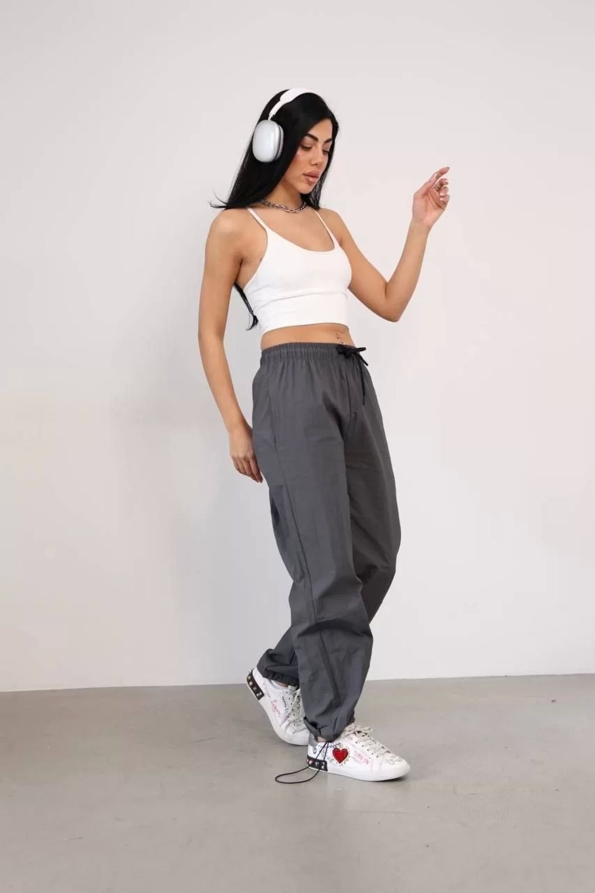 BÜŞRA TEZEL MODA Praşut Kumaş Paça Cepli Baggy Eşofman - Antrasit