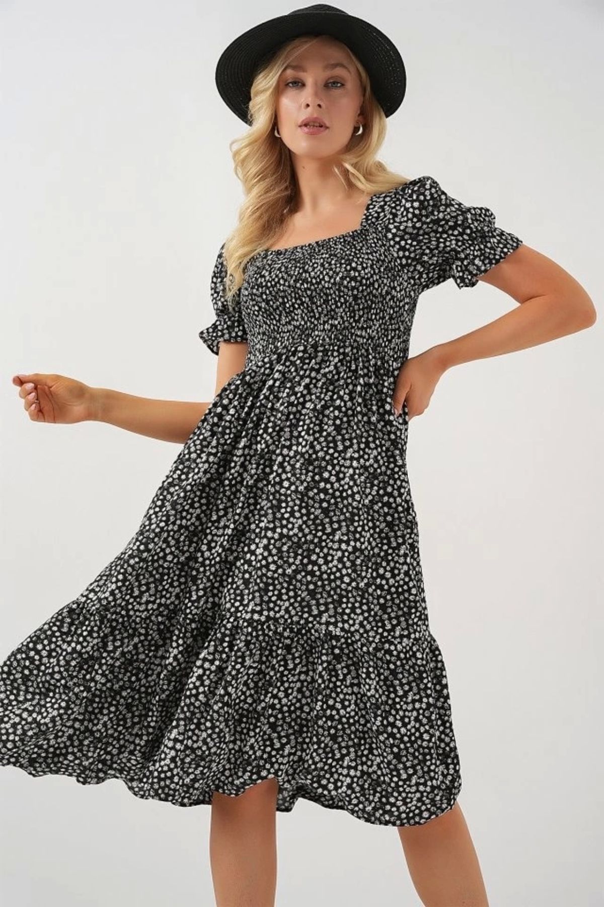 Butik Kısa Kol Çiçekli Elbise 2556 - Siyah