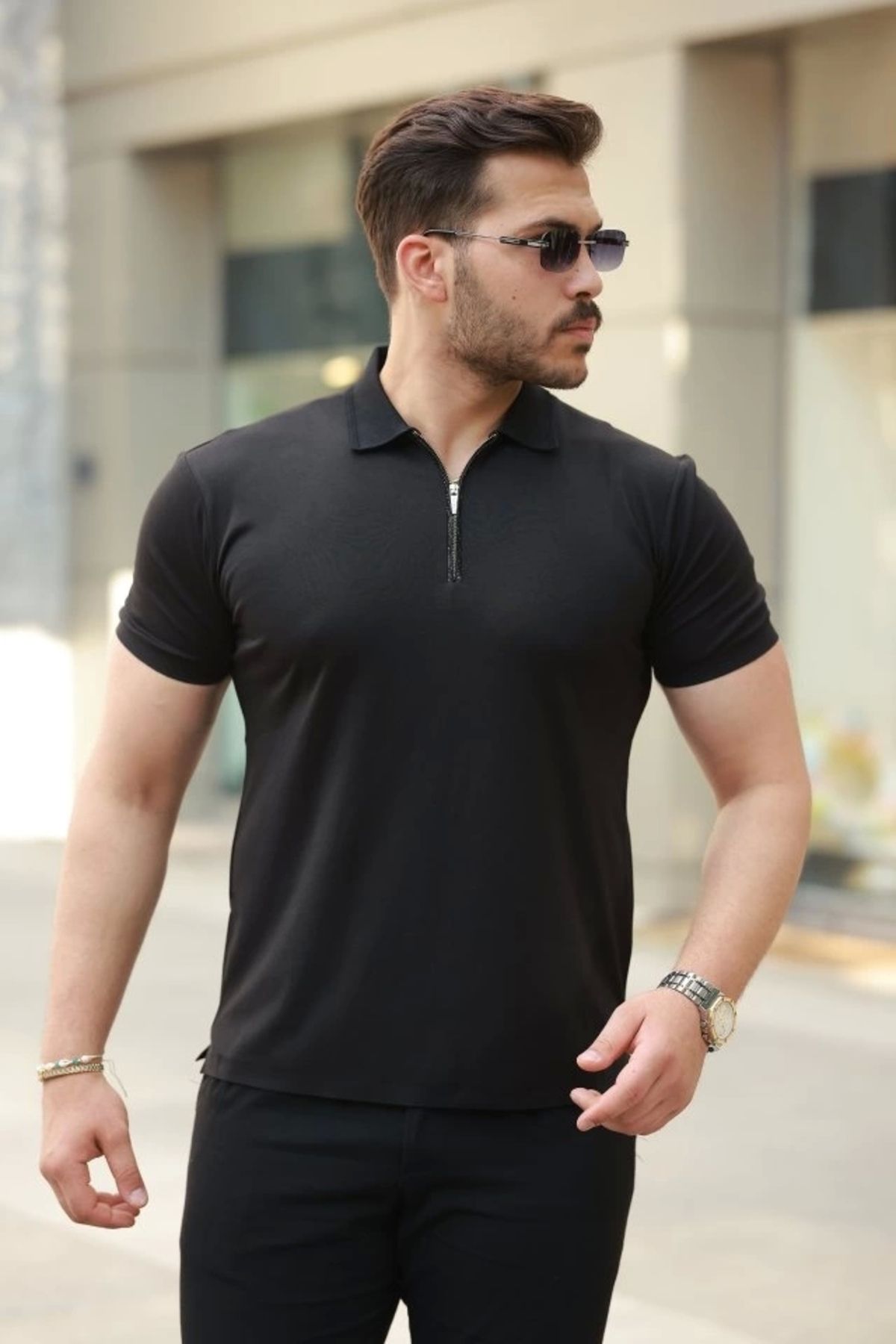 Butik Erkek Deri Panel Detaylı Fermuar Yakalı Kısa Kollu Tişört