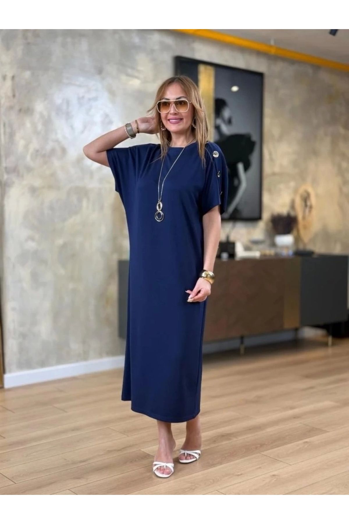 Butik Kadın Kısa Kollu Bisiklet Yaka Omuzdan Düğmeli Uzun Viskon Iki Iplik Elbise