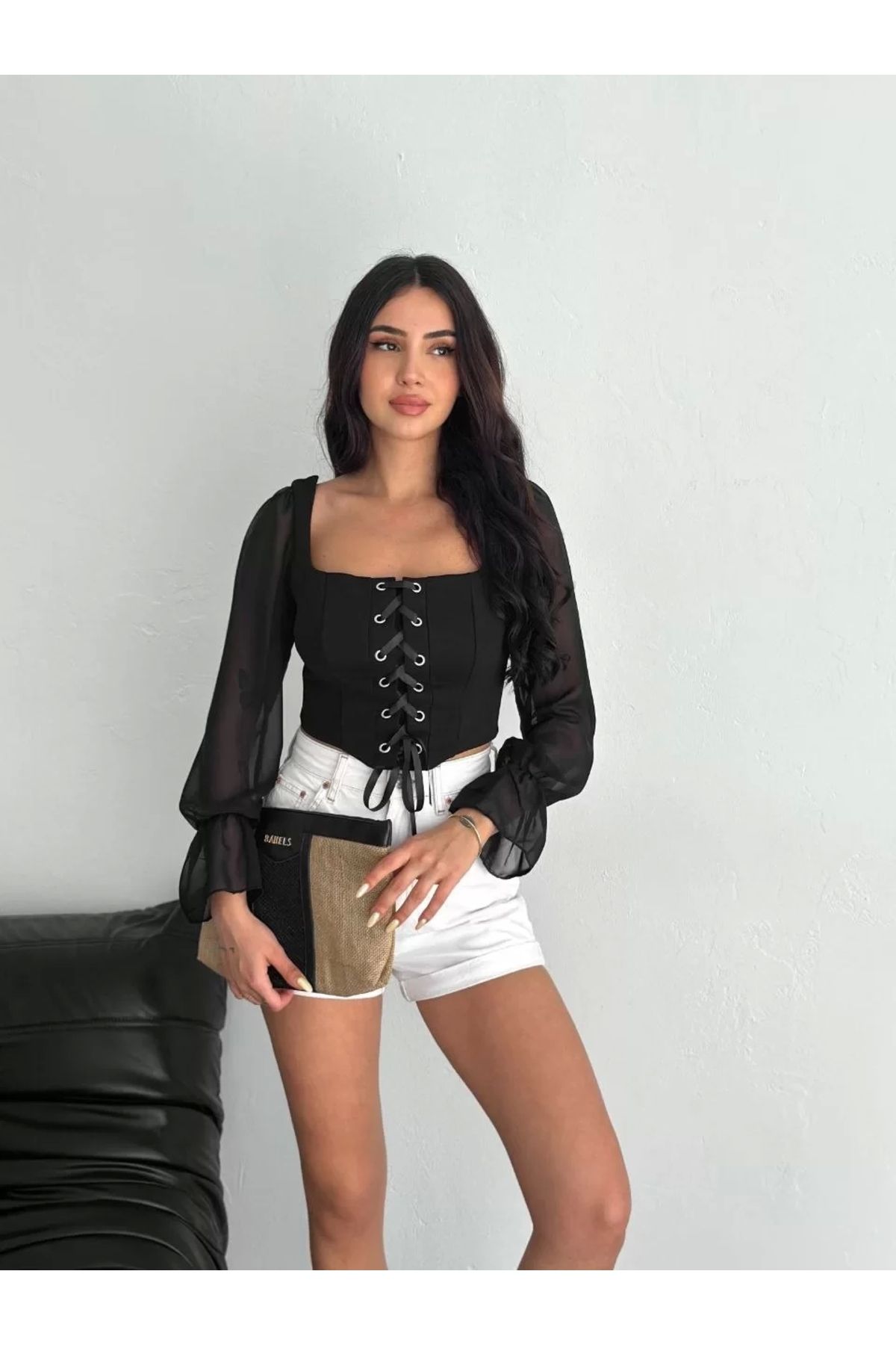 BÜŞRA TEZEL MODA Sırt Dekolteli Bağacıklı Uzun Kollu Bluz - Siyah