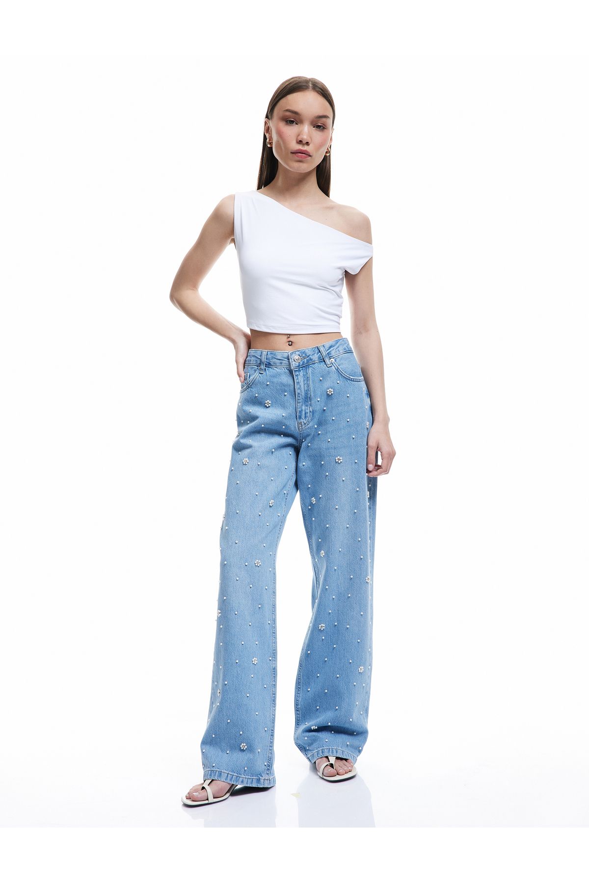 Koton Yeni Sezon Normal Bel Düğmeli Taş Detaylı Jean Pantolon - Straight Fit Jean