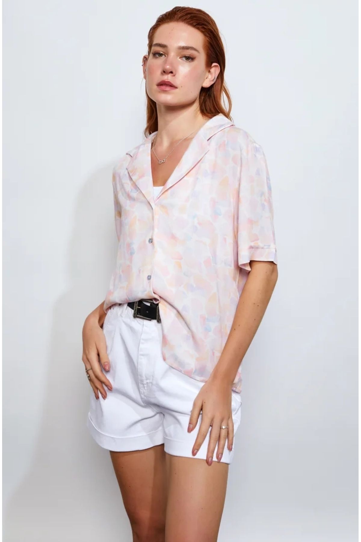 EUROFASHION Pembe Desenli Korsan Yaka Kısa Kol Gömlek