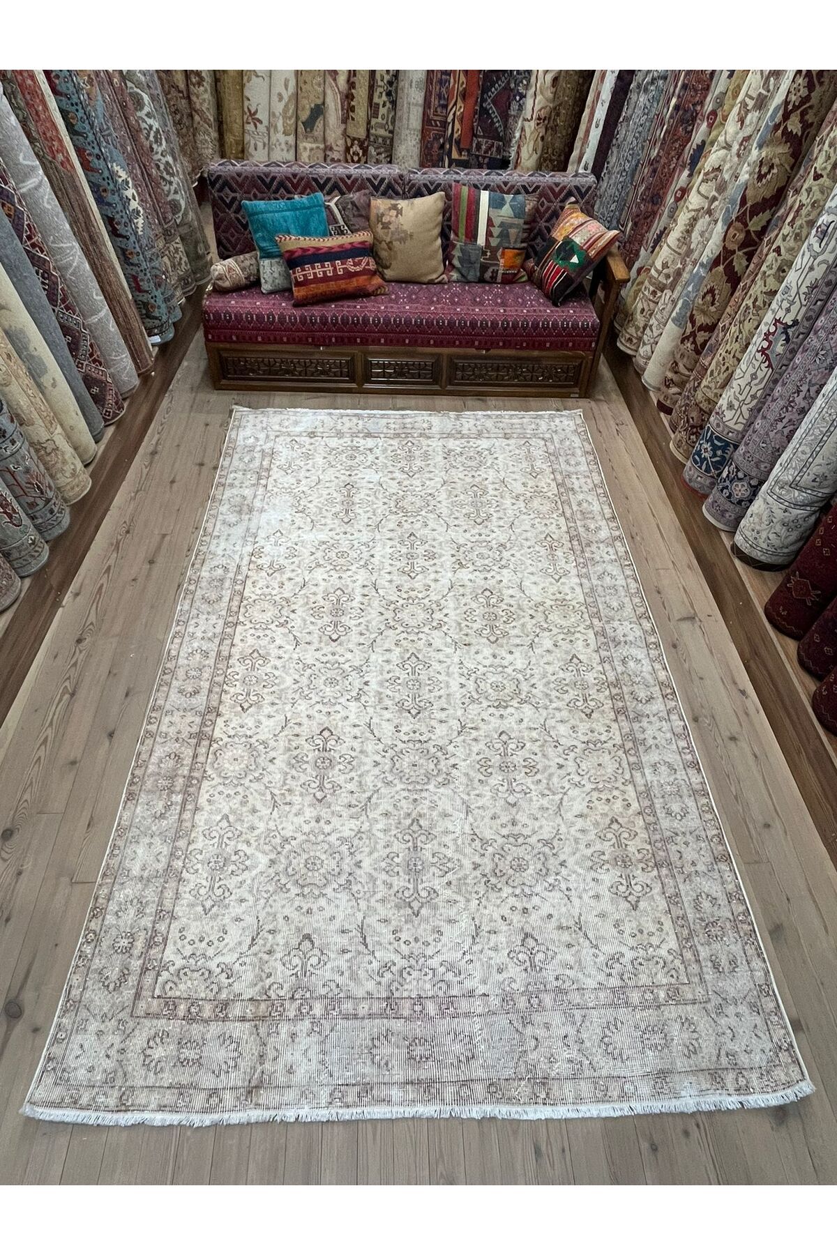 ŞİRVAN HALI EL DOKUMA VİNTAGE HALI - 273 x 151