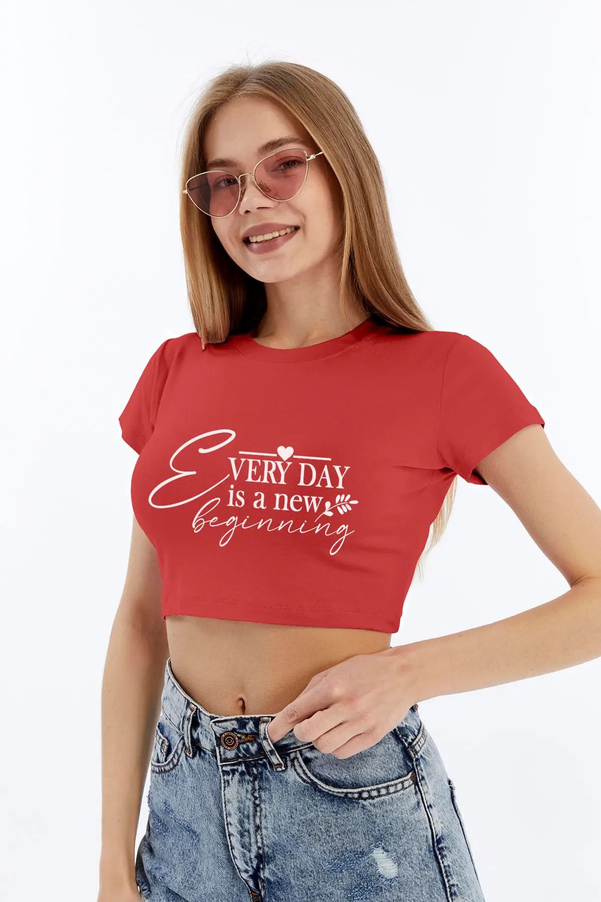 MYFORA Every Day Viskon Crop Kadın Tişört – Pozitif & Minimalist