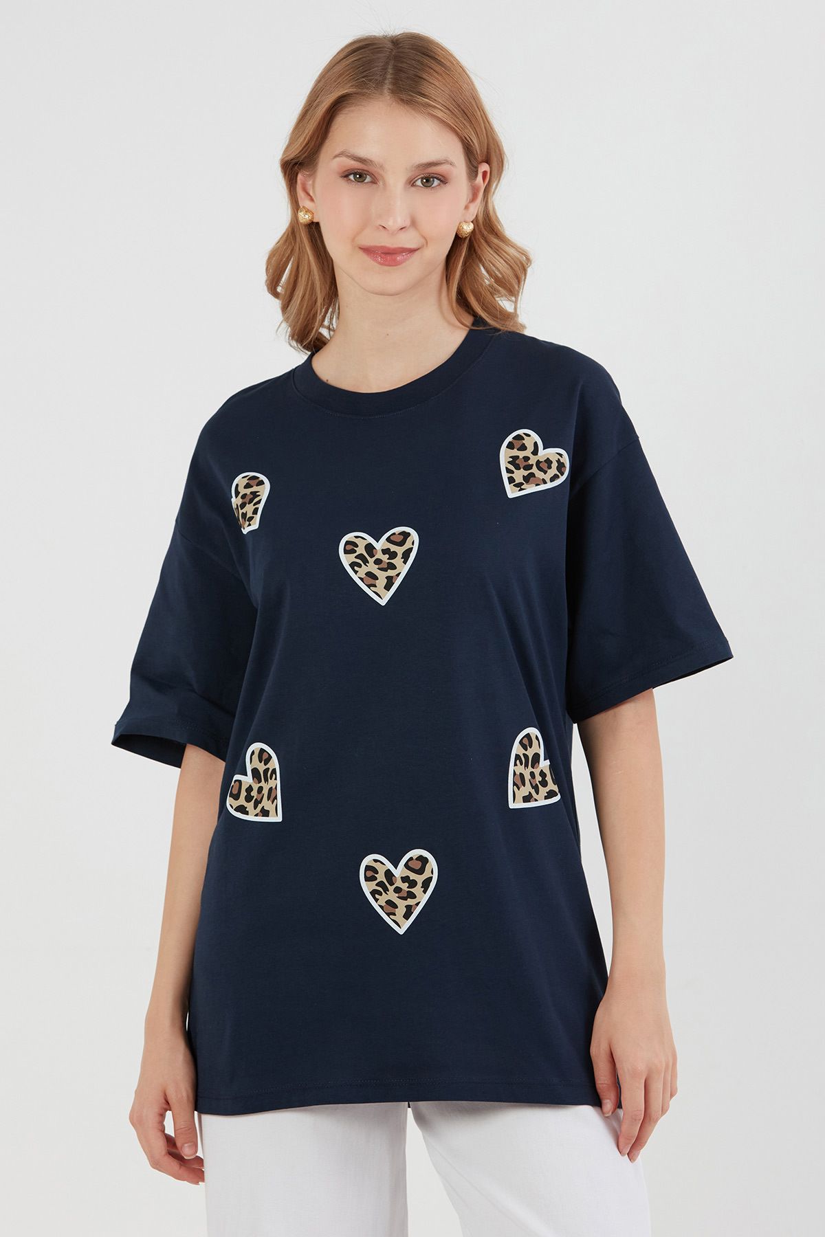 Fulla Moda Leopar Ve Kalp Baskılı Oversize Tişört