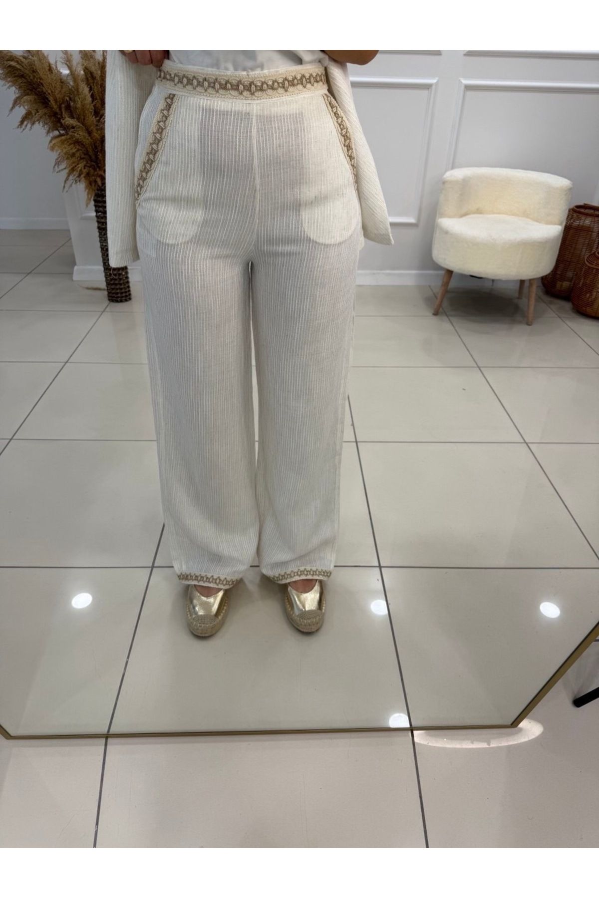 Butik Nakış Detaylı Keten Pantolon