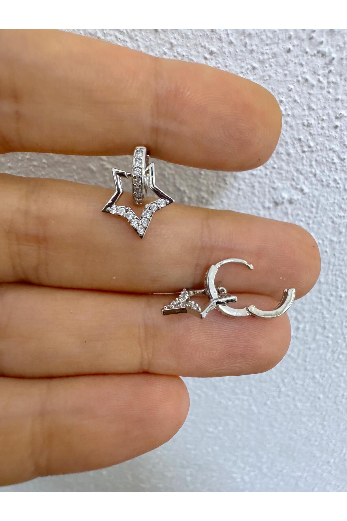 Arescollection 1 ADET ZİRKON TAŞLI YILDIZ DETAYLI HALKA HELİX LOBE TRAGUS UYUMLU PİERCİNG