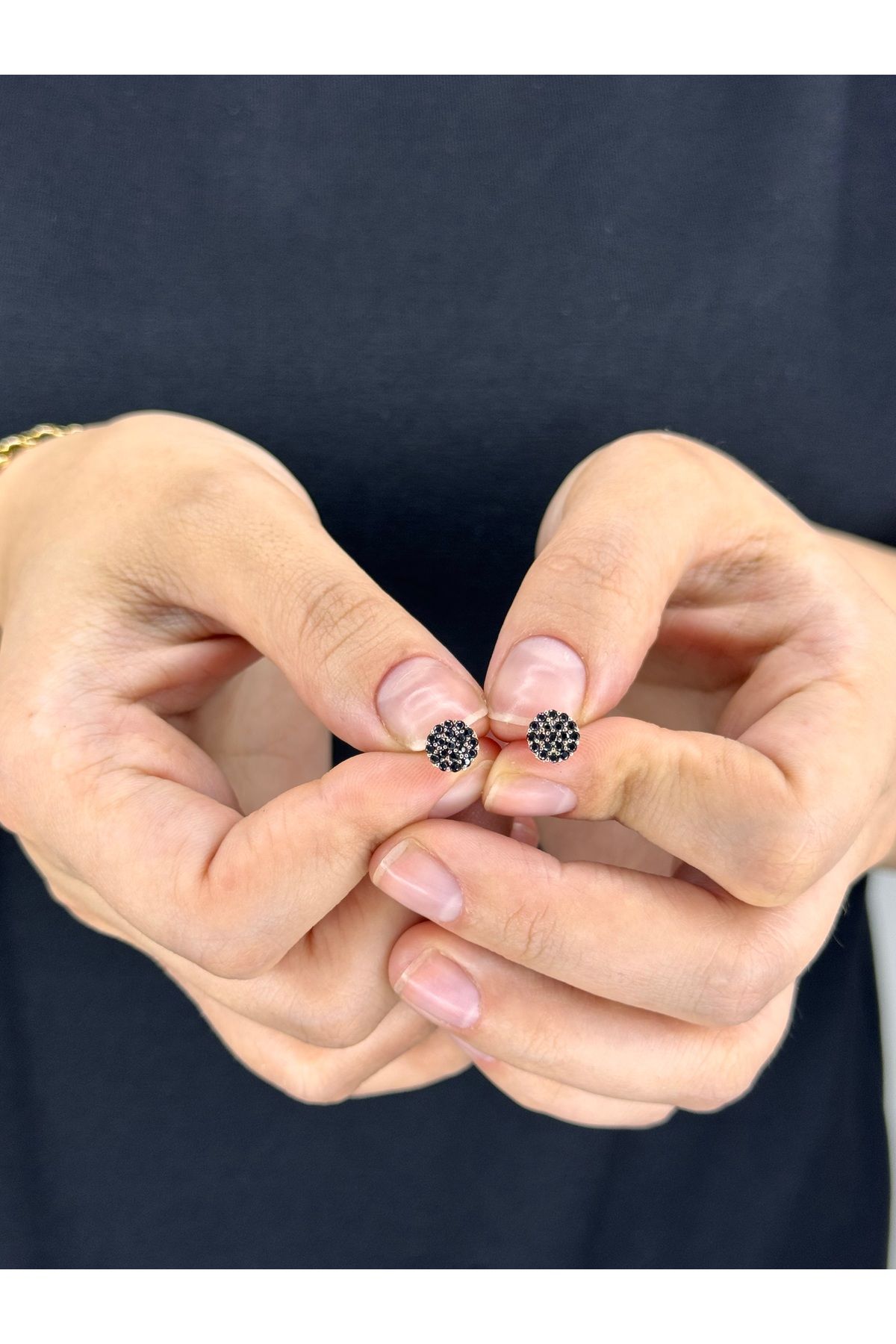 Azra Silver&Aksesuar 925 Ayar Yuvarlak Siyah Taşlı Model Gümüş Küpe