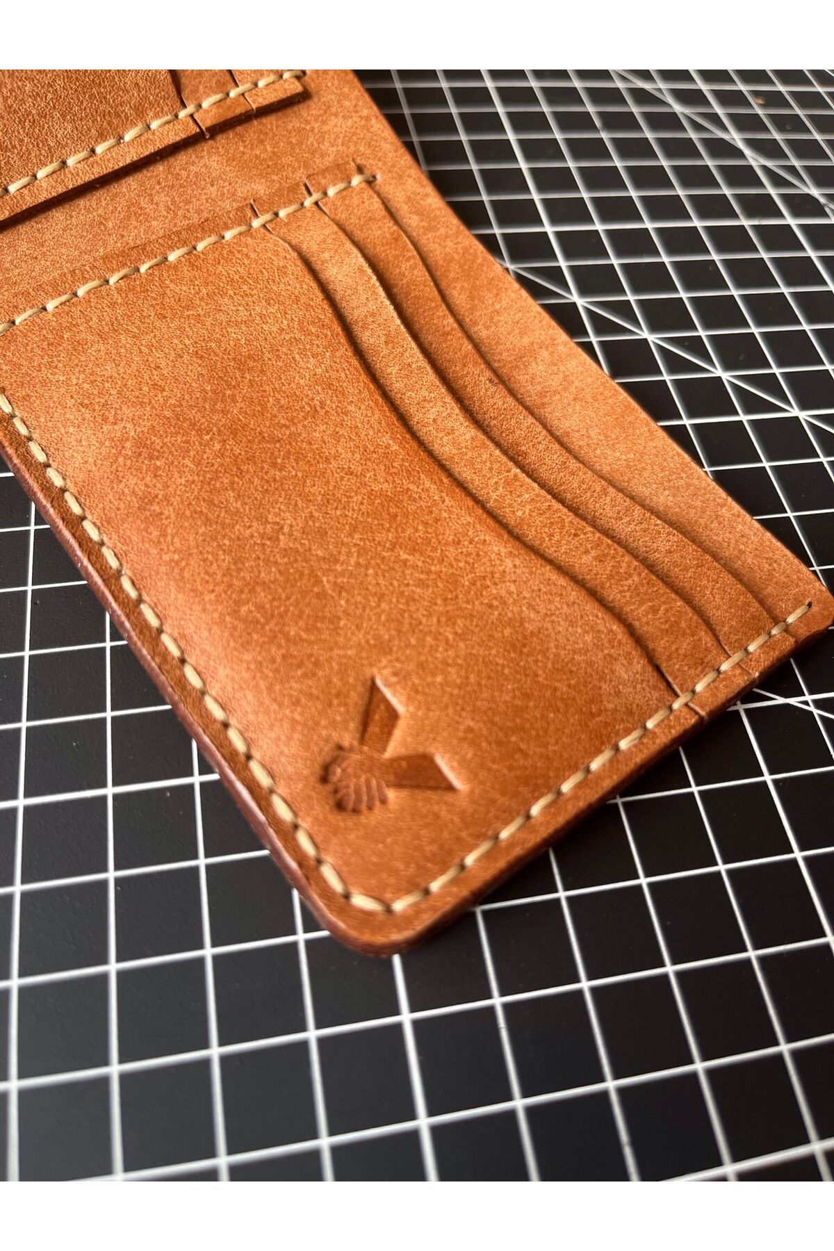 HAT Leather Gerçek Italyan Derisinden ''bifold V2'' Bifold Cüzdan- Taba