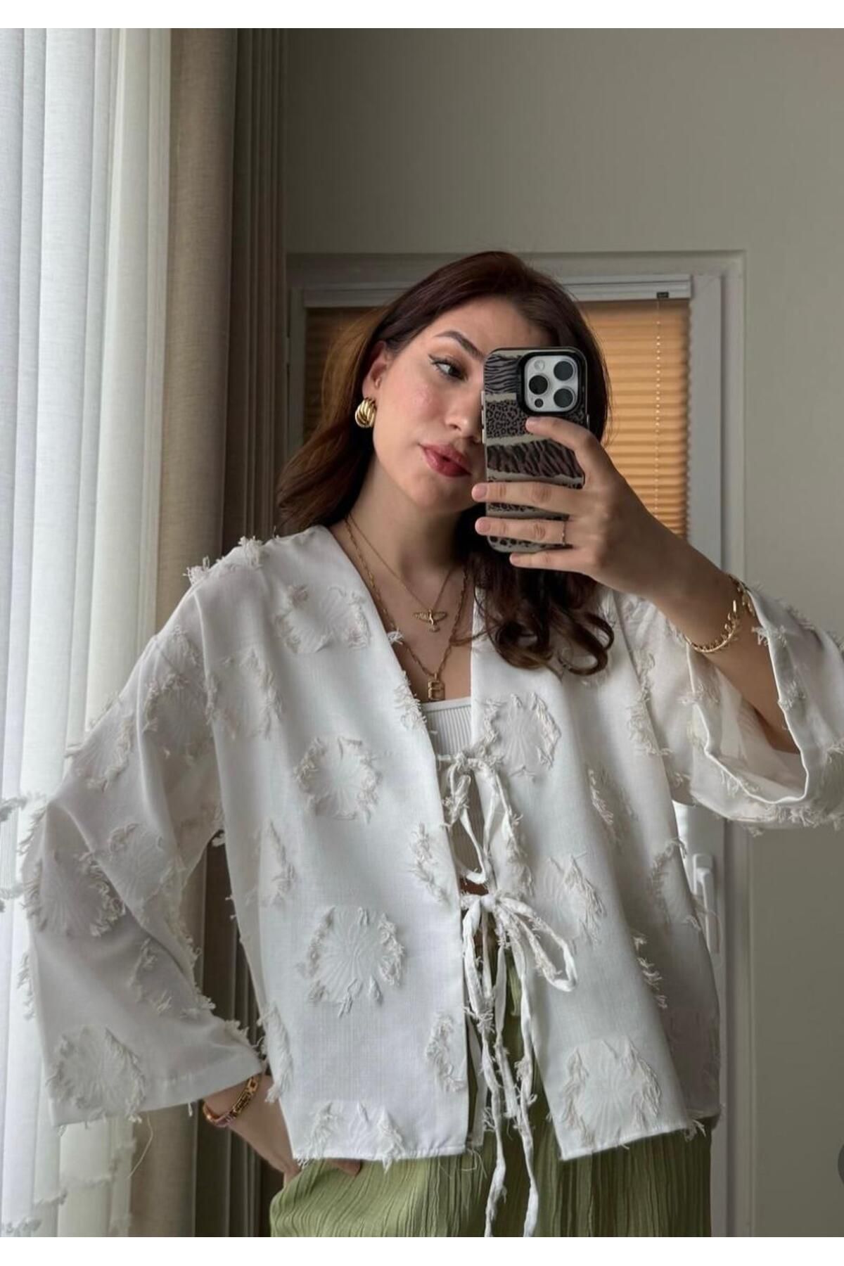 hedef giyim Üç Boyutlu Çiçekli Bağcıklı Kimono Bluz