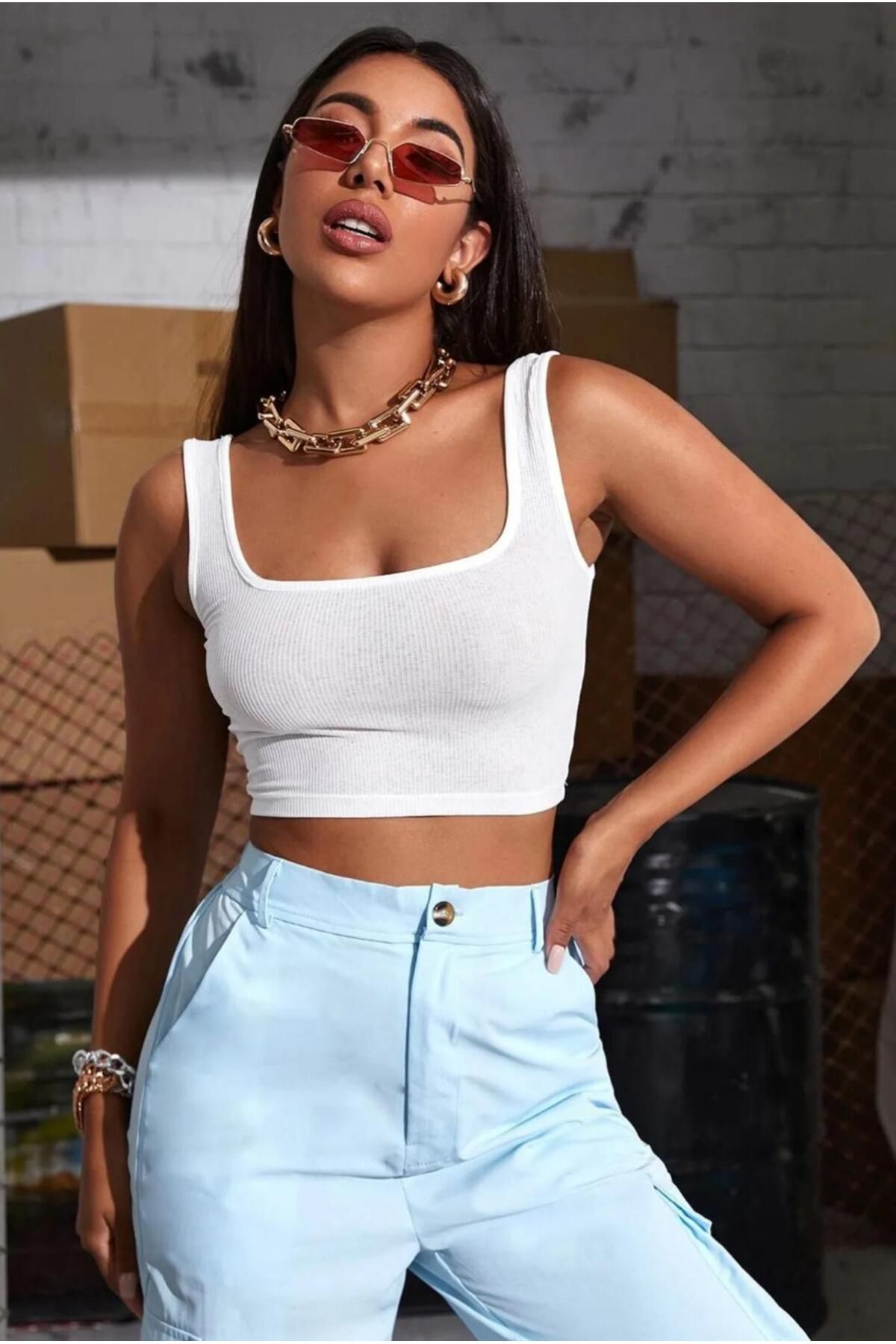 ARONA kadın siyah askılı crop bluz