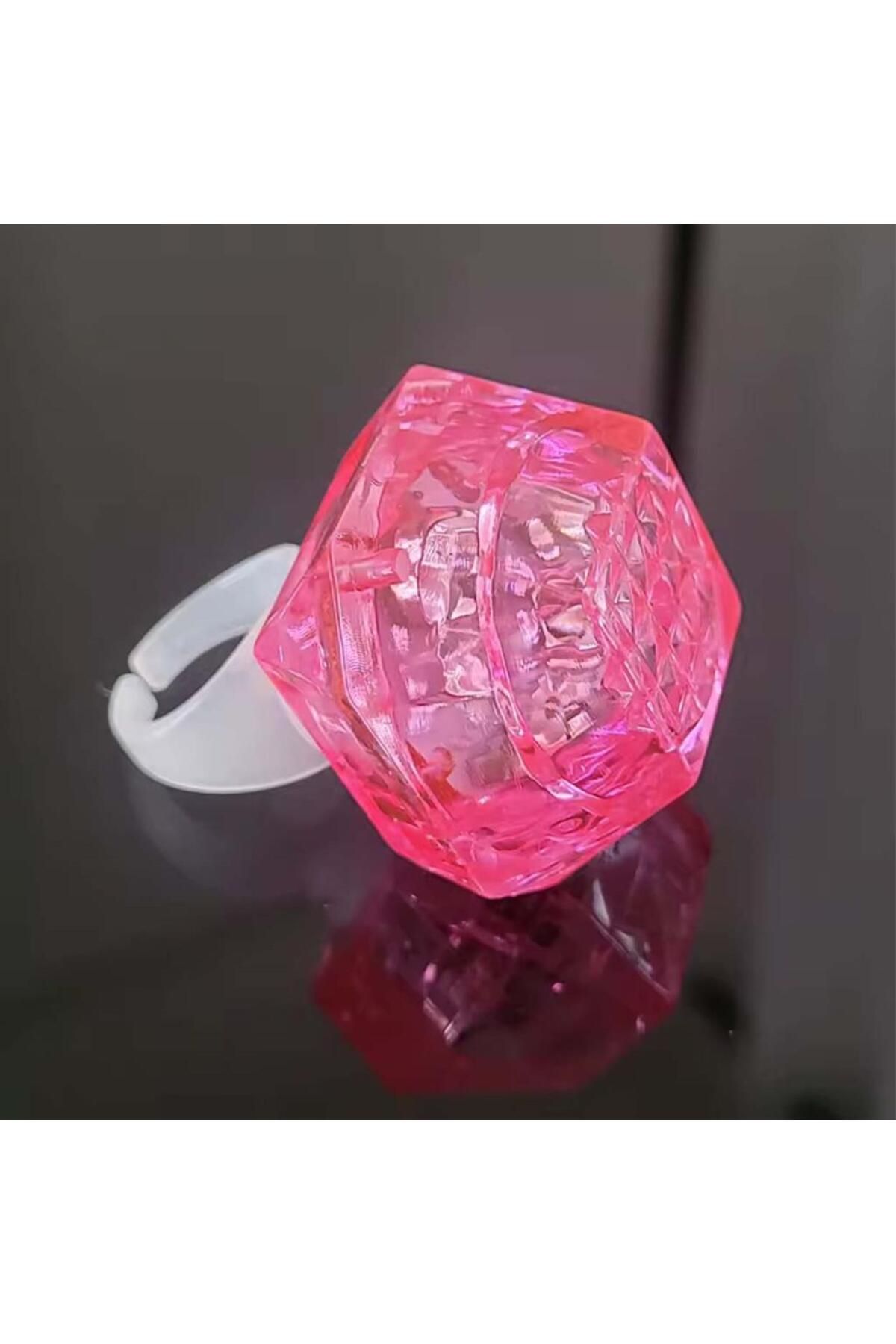 NW NessiWorld Nessiworld Kristal Tasarımlı Led Glow Işıklı 3 Modlu Pembe Yüzük 3.5 x 5 cm