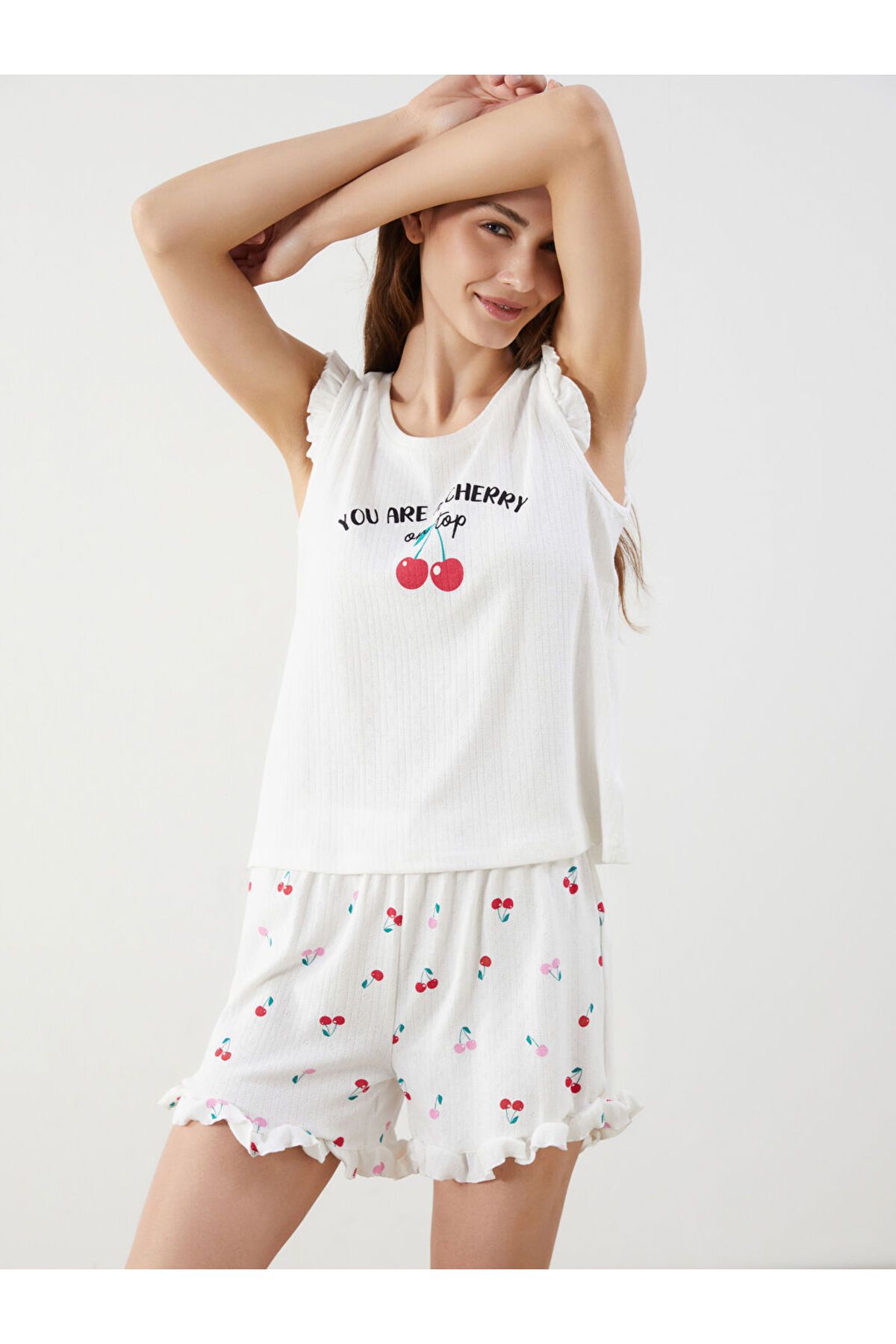 LC Waikiki Bisiklet Yaka Baskılı Kadın Şortlu Pijama Takımı