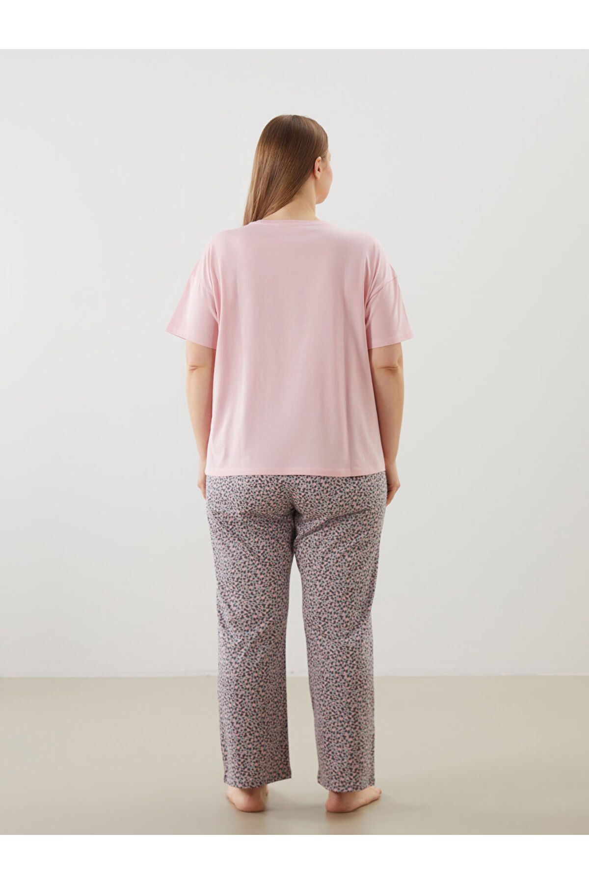 LC Waikiki-Sparkling Selections from Shining Store |   Gray Plus Size Patterned Women's Pajama Set 4