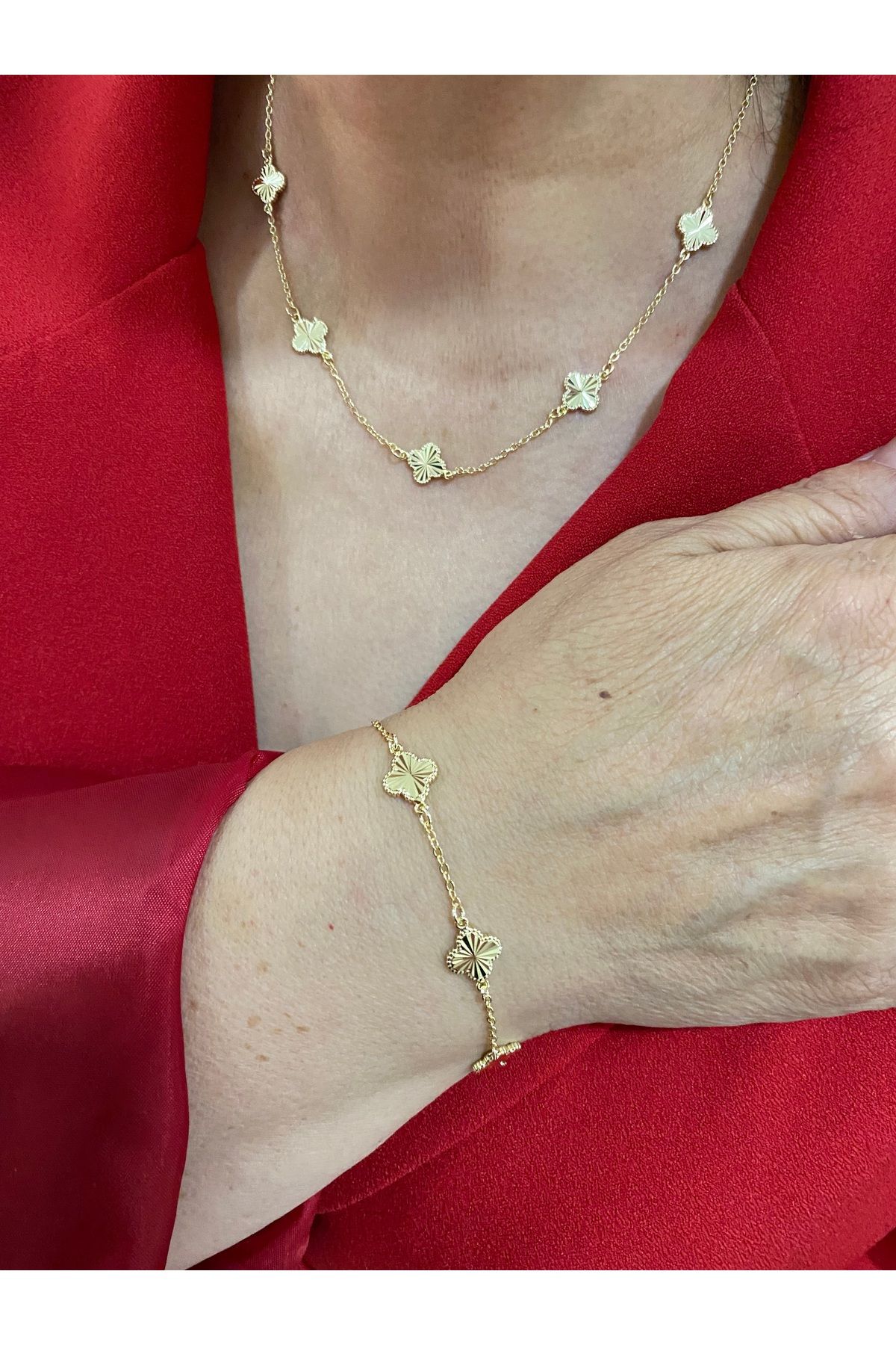 Passionis Jewelry MİNİMAL YONCA GOLD KOLYE BİLEKLİK