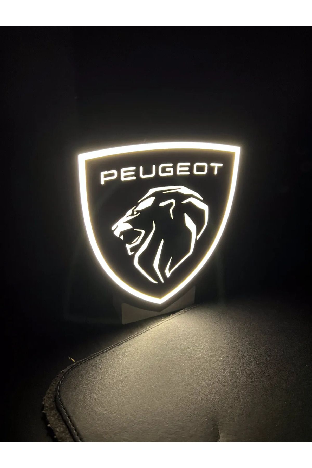 KOÇER AWM Peugeot Logolu Masa Lambası (Adaptör Dahil)