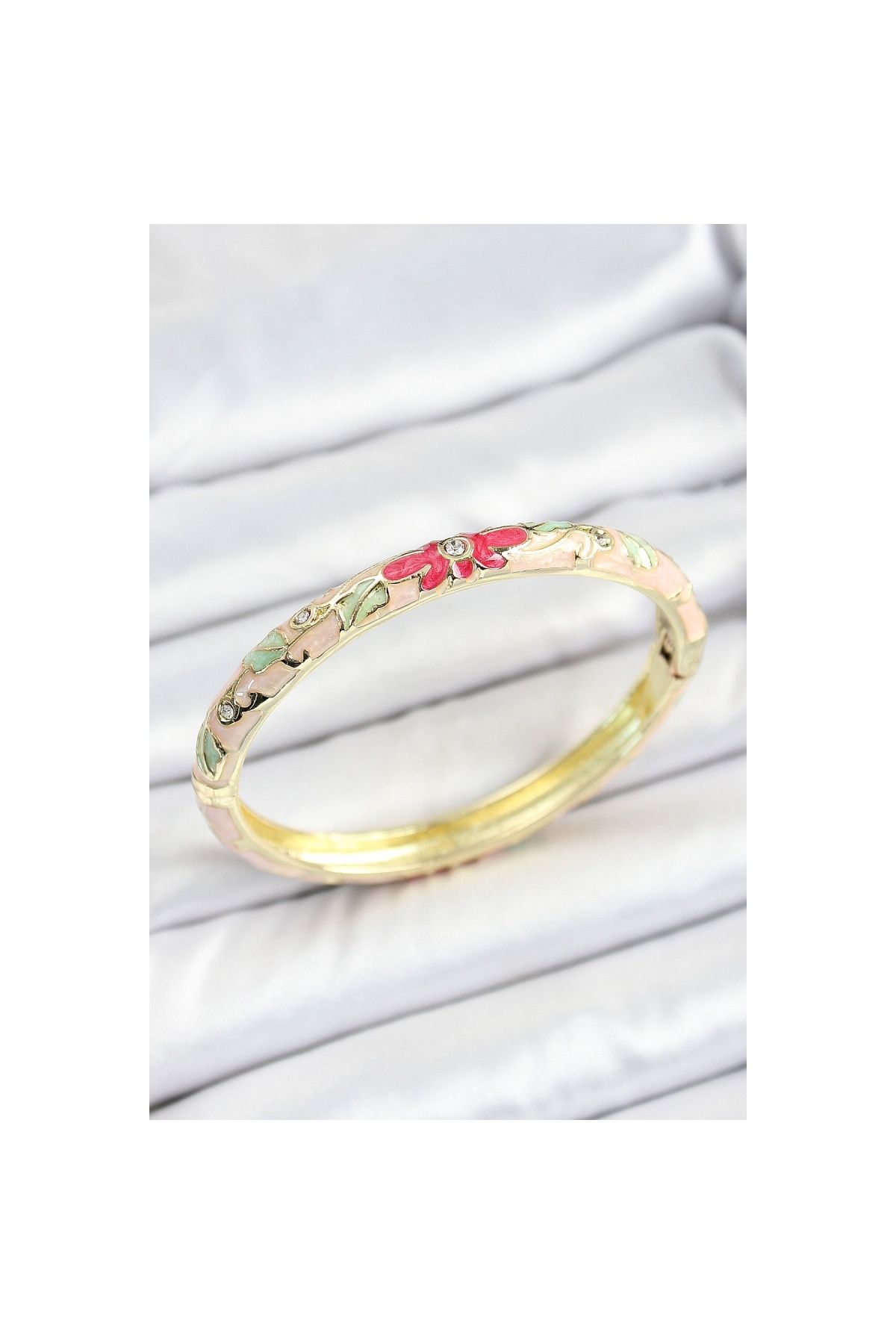 Findit Mineli Pirinç Zirkon Taşlı Yeşil Pembe Çiçek Desenli Gold Renk Kadın Kelepçe