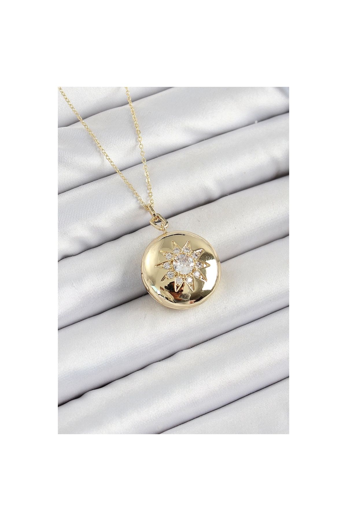 Narnuga 316L Çelik Zincir Açılabilir Madalyon Model Zirkon Taşlı Gold Renk Kadın Kolye - TJ-BKO10240