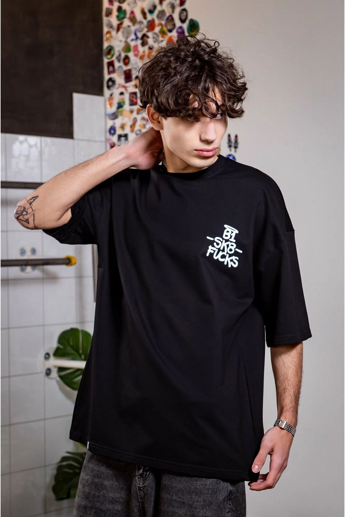 ELNOYA Unisex Pamuklu Siyah Oversize "B1 Sk8 Fucks" Baskılı Bisiklet Yaka Rahat T-shirt