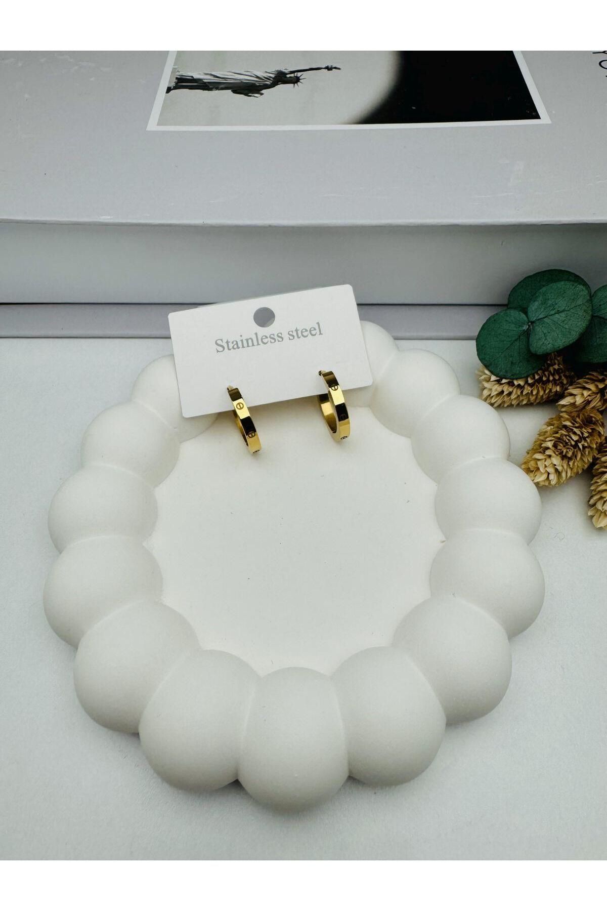 nerede bulurum Cartier Taşsız Çelik Küpe Orta Boy KP369 (Gold)
