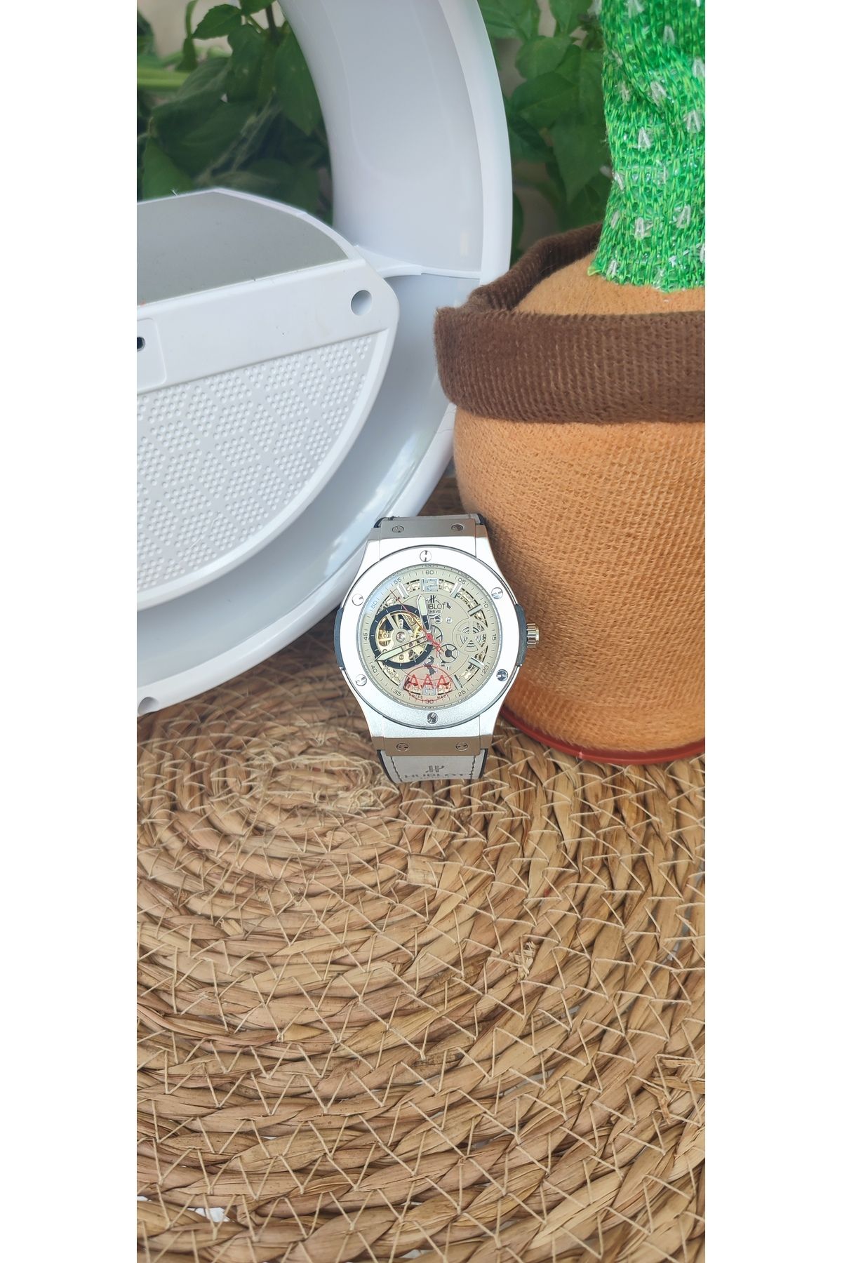Universal Otomatik hublot erkek kol saati
