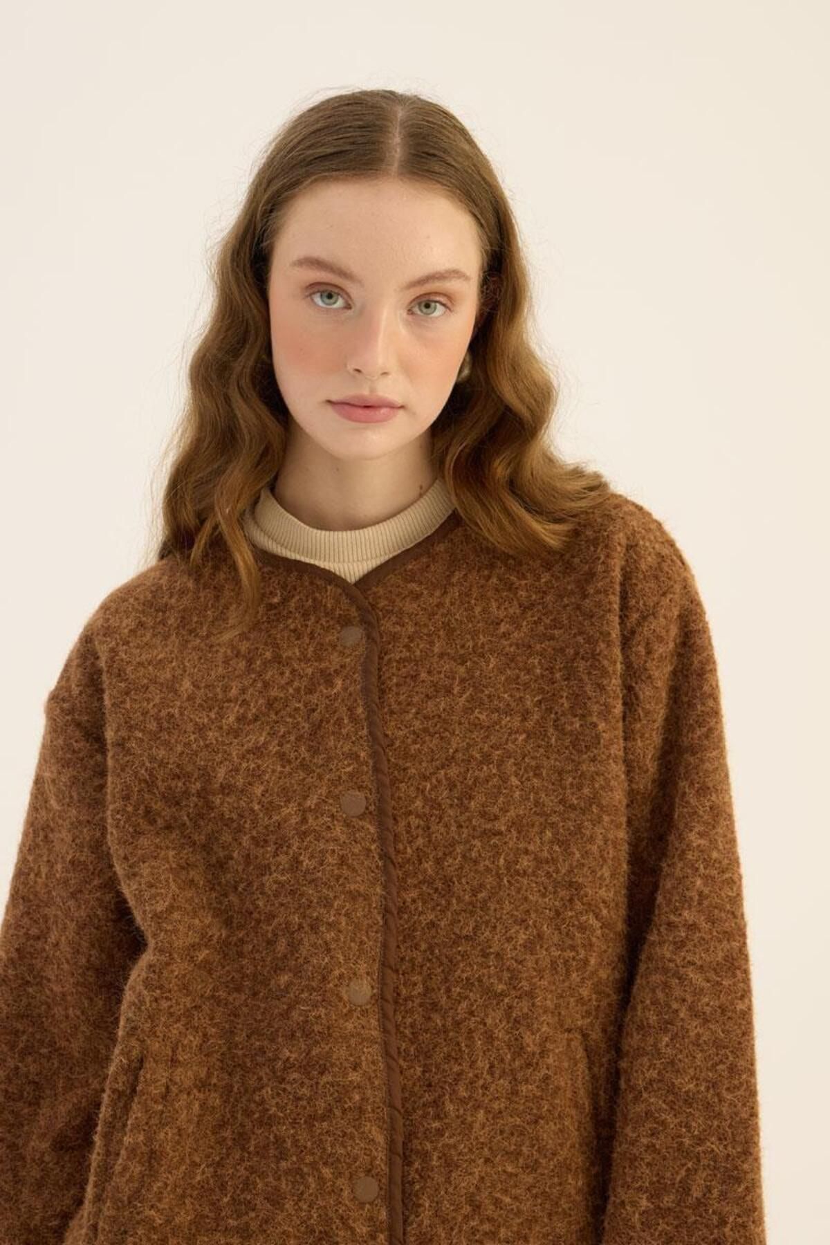 ALYOSHA FASHION Eteği Kavisli Kırçıllı Kaban Camel