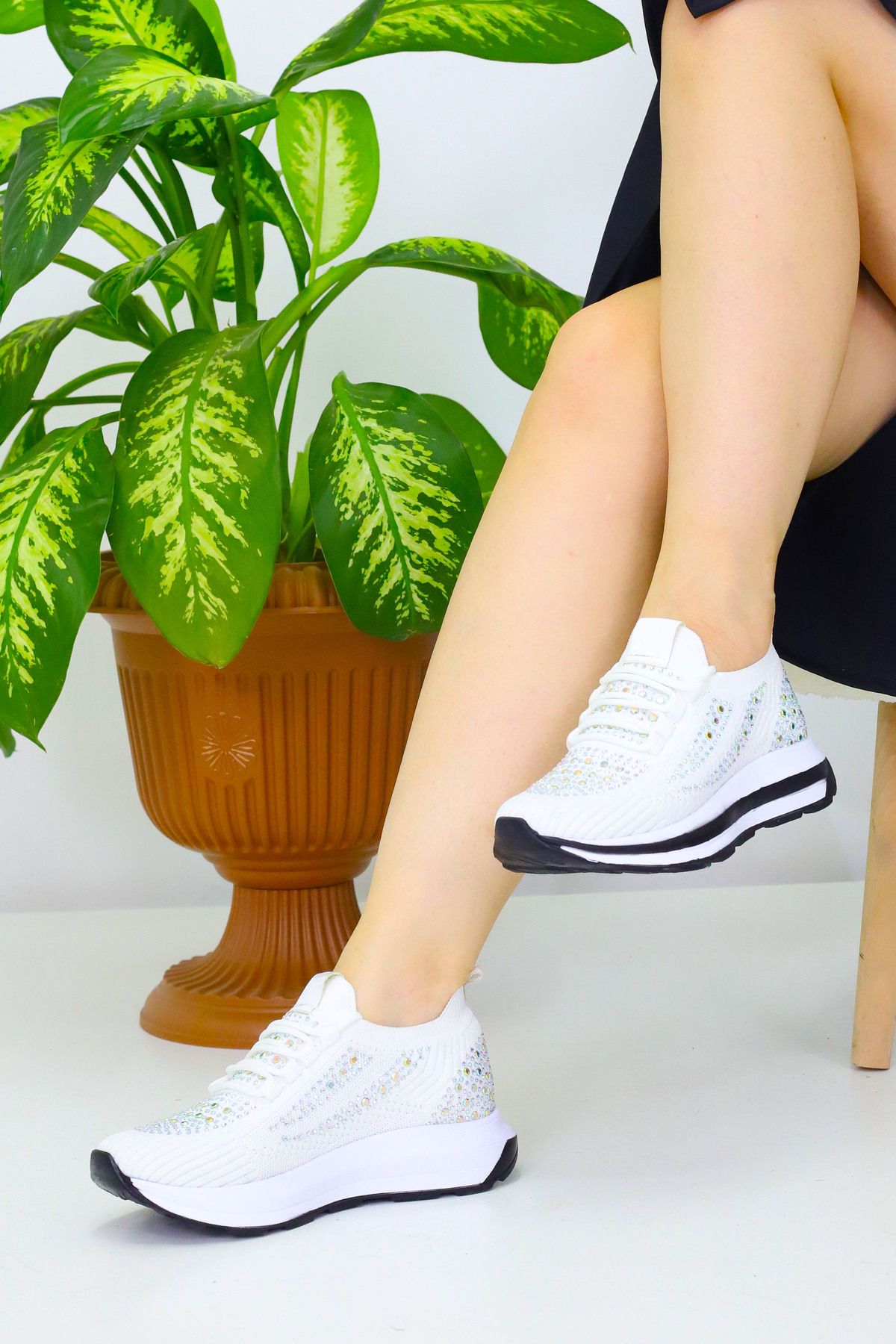 Modaarmada Beyaz yeni sezon taşlı triko yazlık kadın sneaker
