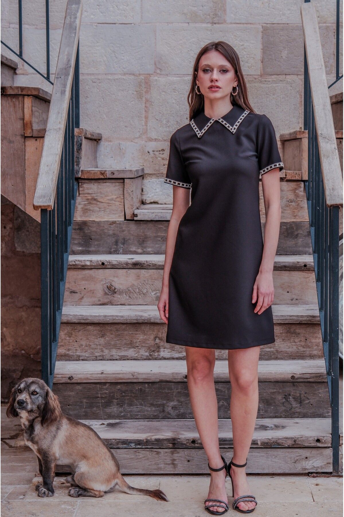 Esra Semiz YAKA İŞLEMELİ ELBİSE