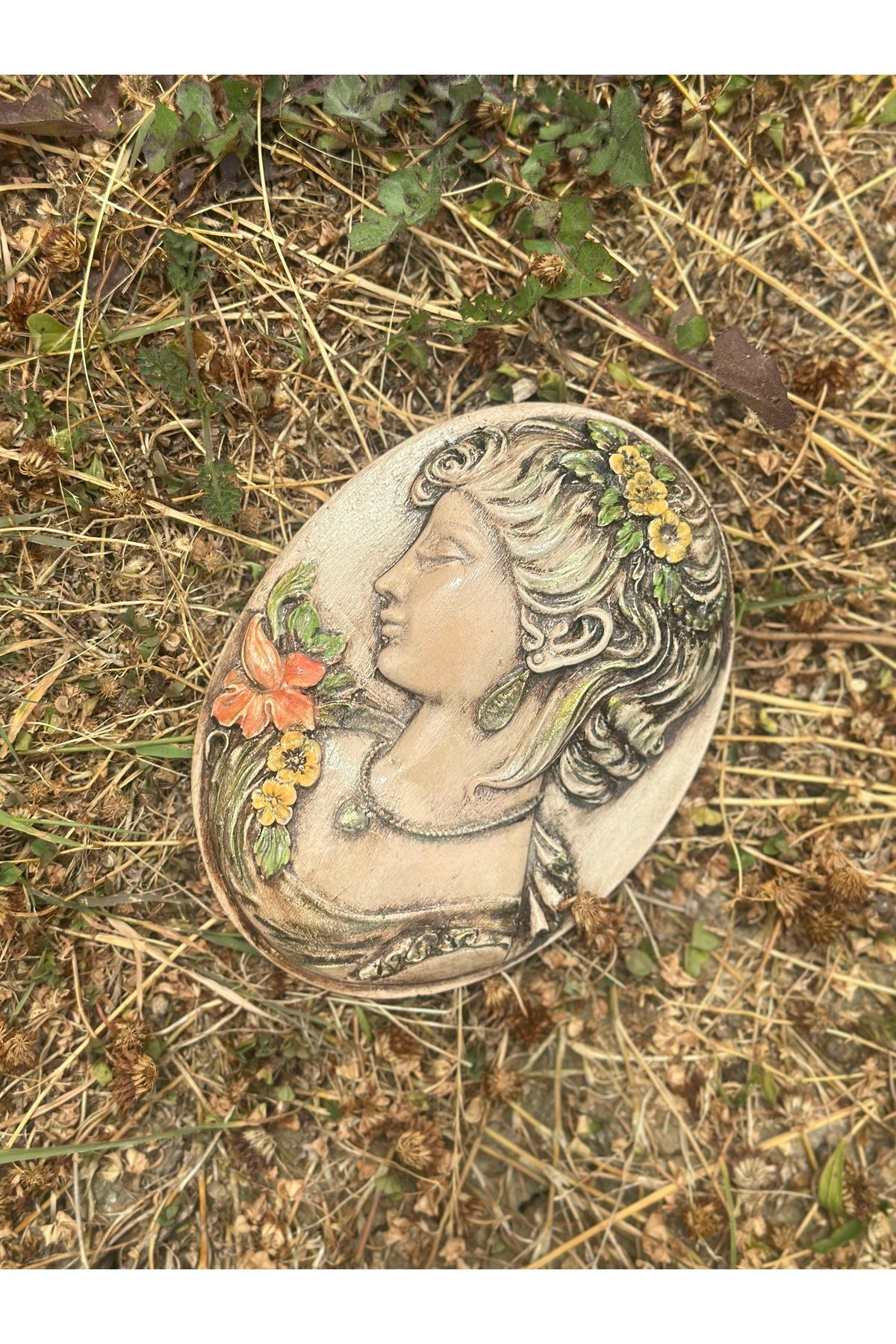 Handmadesign El yapımı kahverengi krem Cameo desen kadın çiçekli polyester duvar panosu süsü
