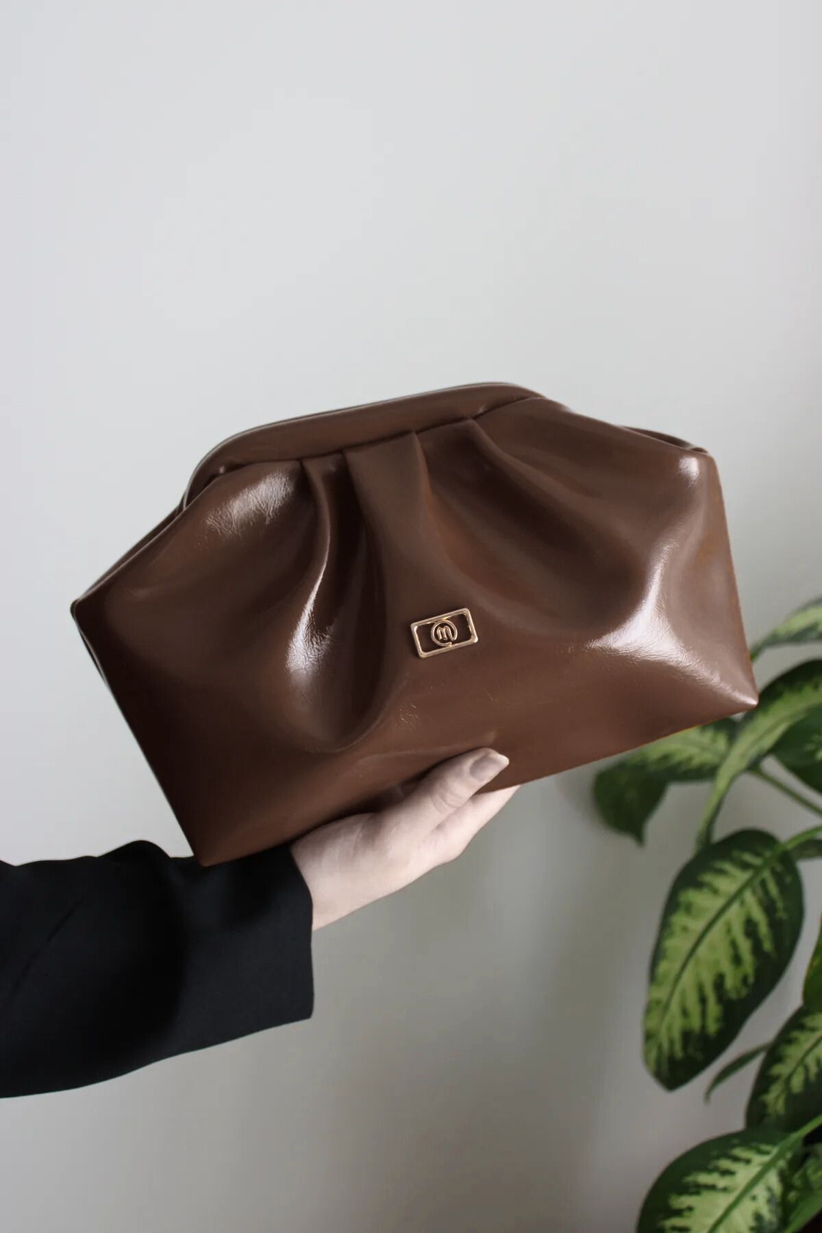 themoiss Kadın Rugan Clutch Portföy Günlük Ve Abiye Büzgü Detaylı Askılı El Ve Omuz Çanta